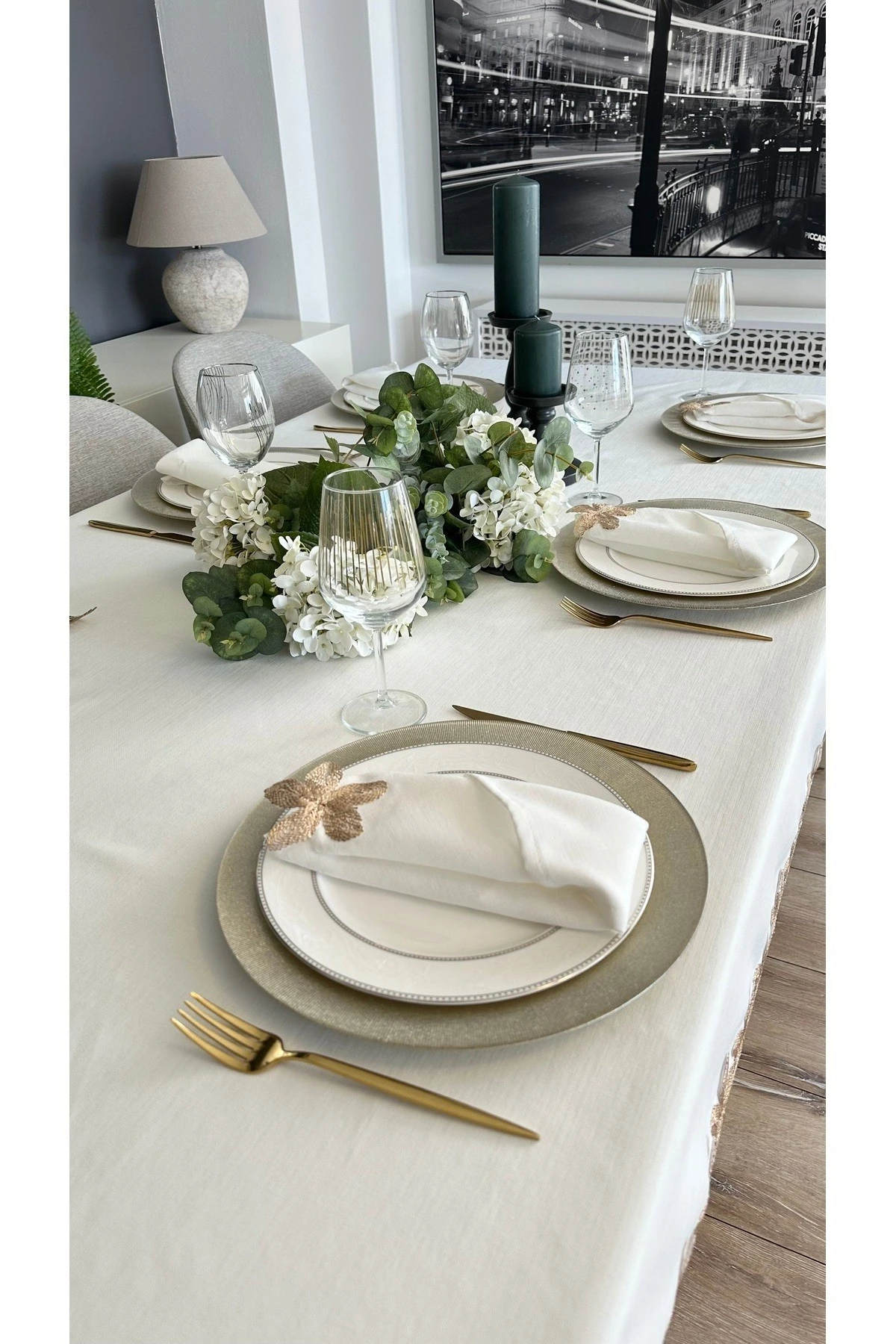 Bakır Dantel Detaylı Beyaz Masa Örtüsü Takımı 6 ad Peçete Dahil