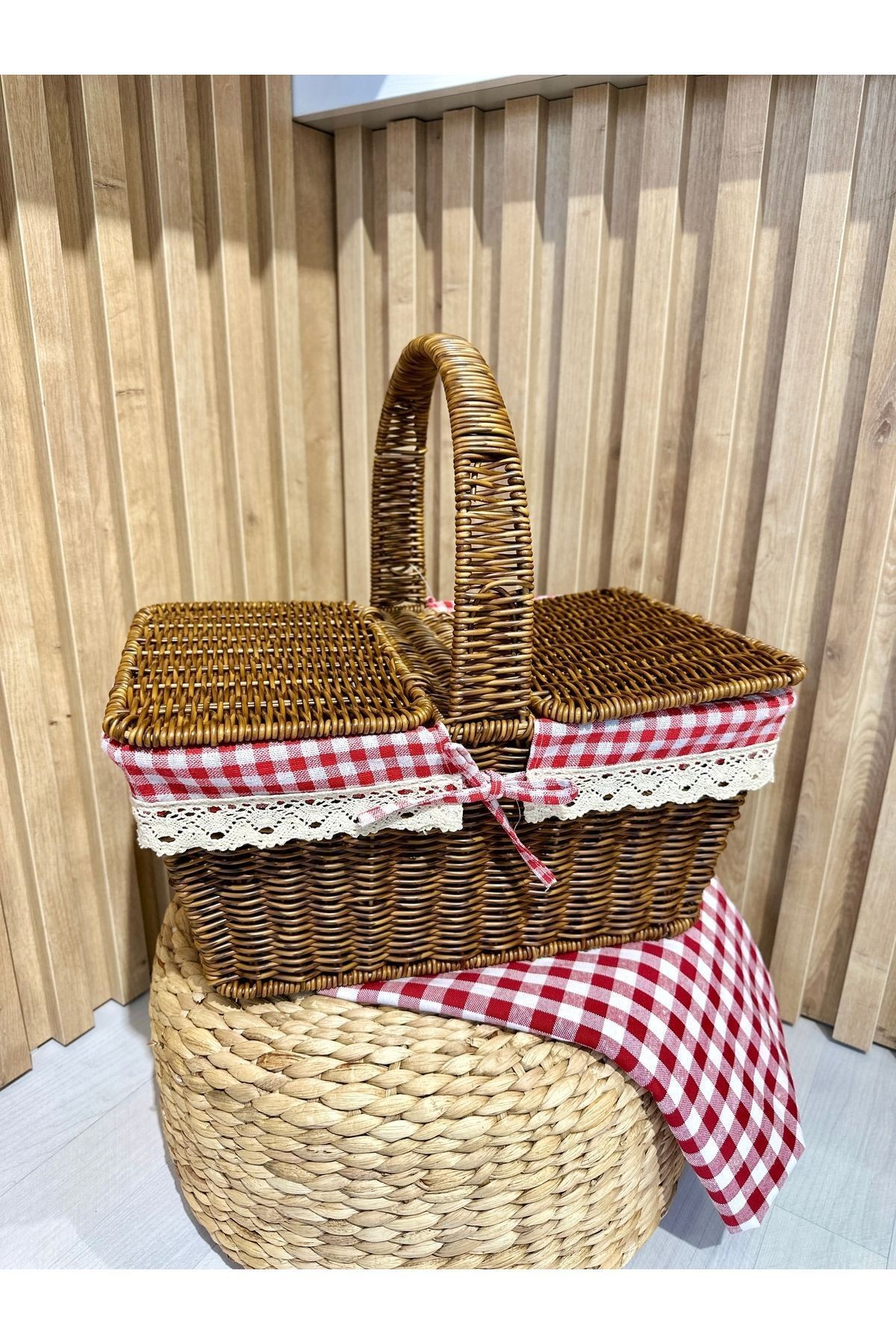 Hasır Kapaklı Piknik Sepeti