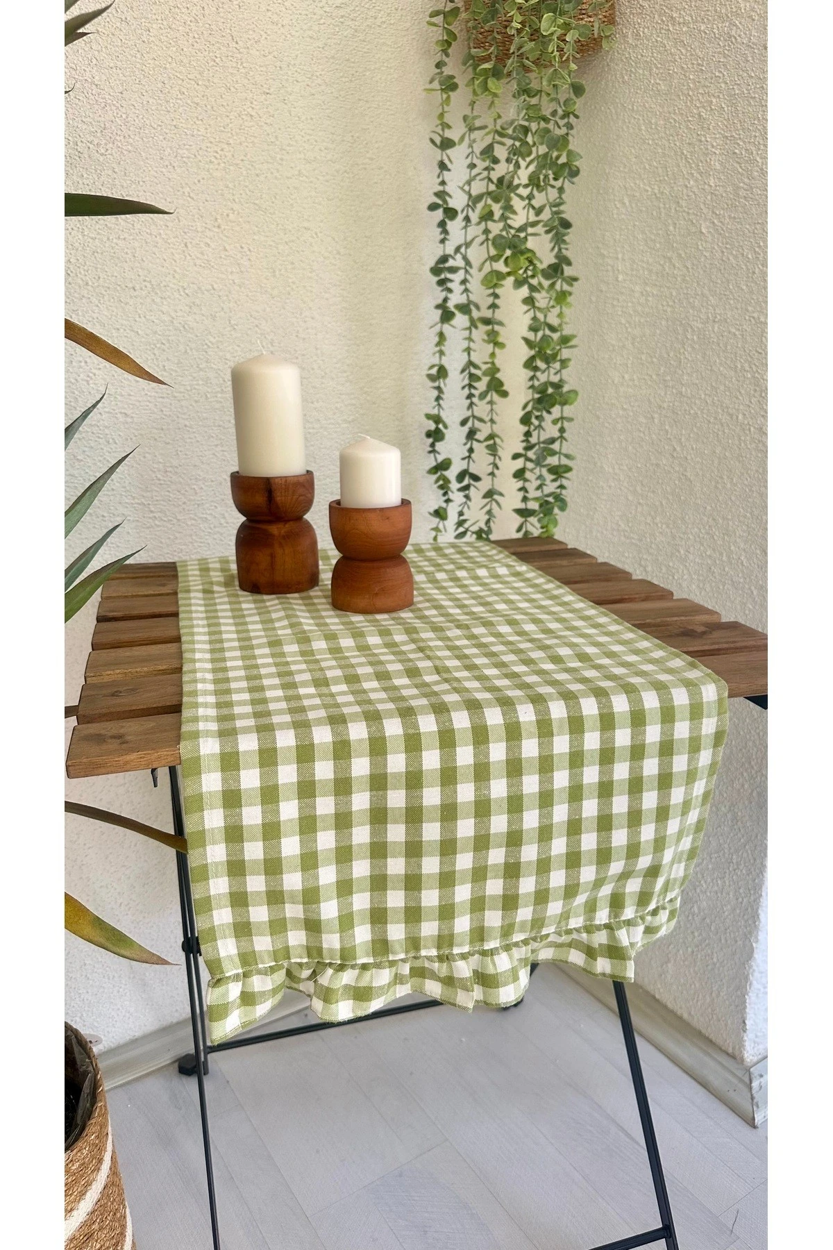 Vintage Fırfırlı Pötikareli Keten Runner