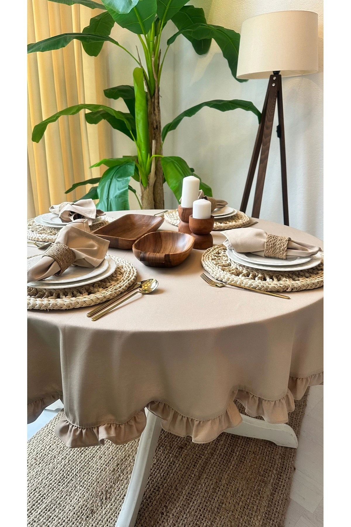 Vintage  Pamuklu Kumaş Fırfırlı Yuvarlak Masa Örtüsü