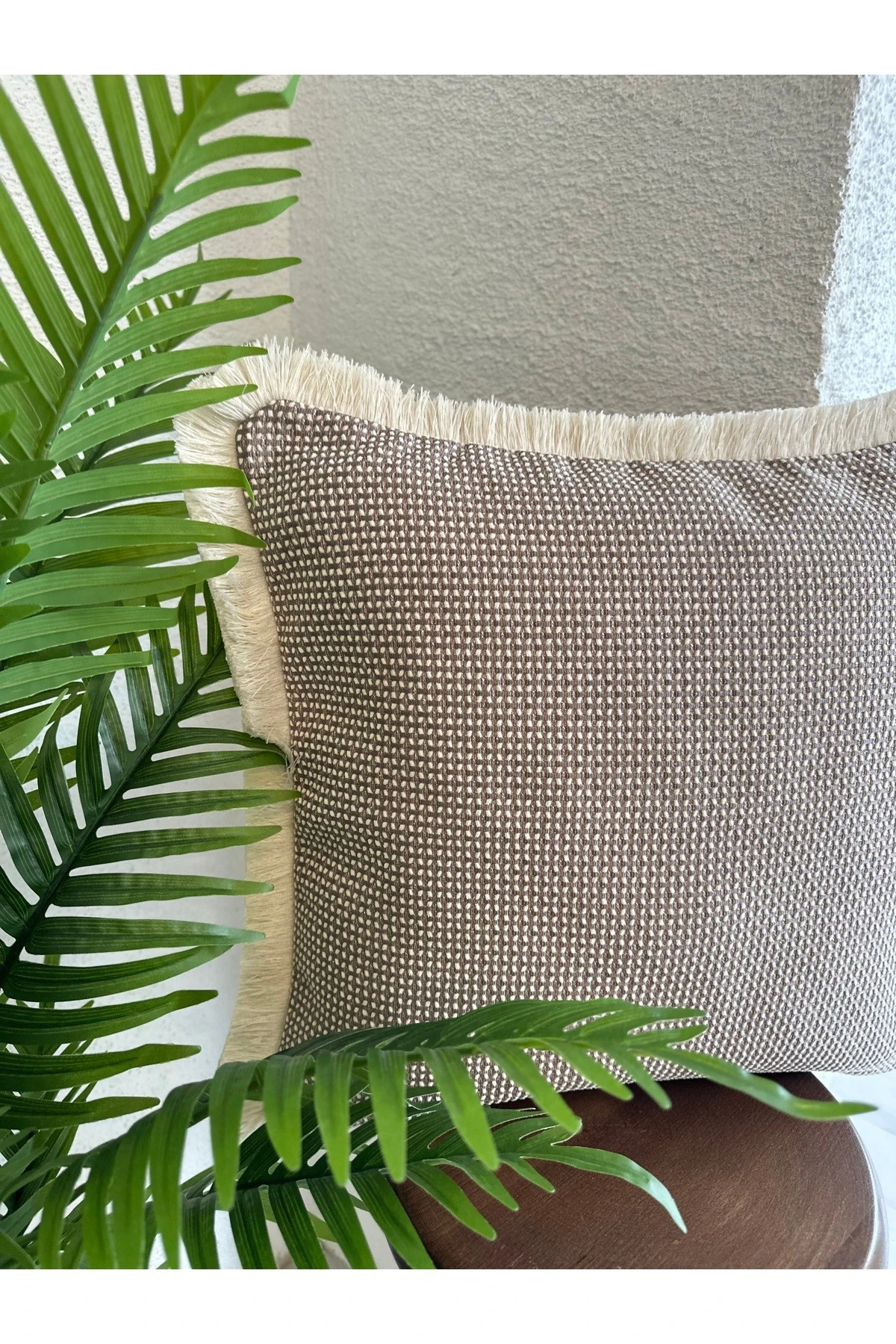 Rose Simli Vizon Püsküllü Kırlent Kılıfı