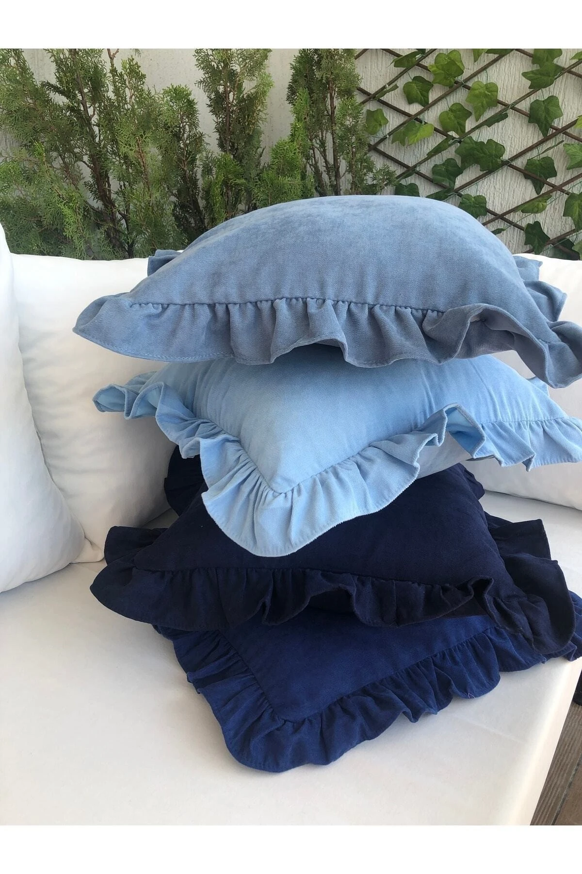 Kadife Dokulu Vıntage Fırfırlı Gece Mavisi Kırlent Kılıfı 1 Ad