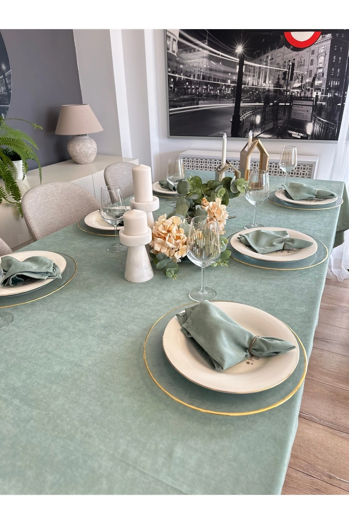 Kadife Dokulu Dertsiz Leke Tutmaz Adaçayı Yeşili Masa Örtüsü