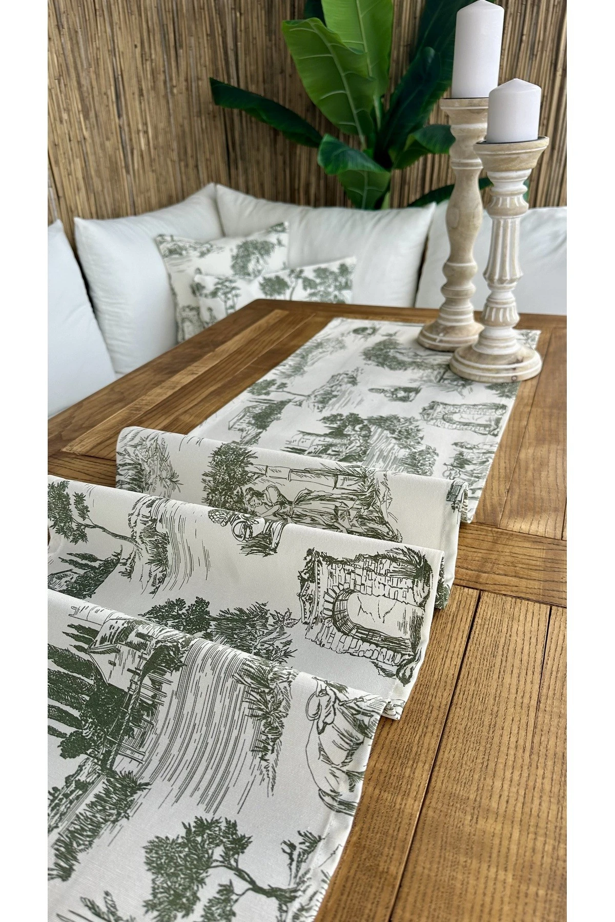 Vintage Desenli Yeşil Ekru Runner Dertsiz Leke Tutmaz