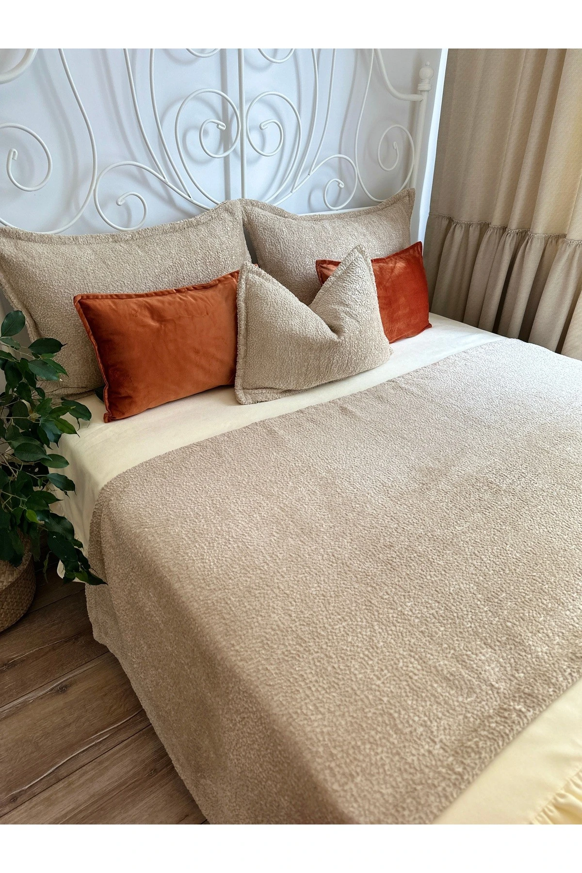 3 Parça Bej Yatak Runner Seti Çift Kişilik
