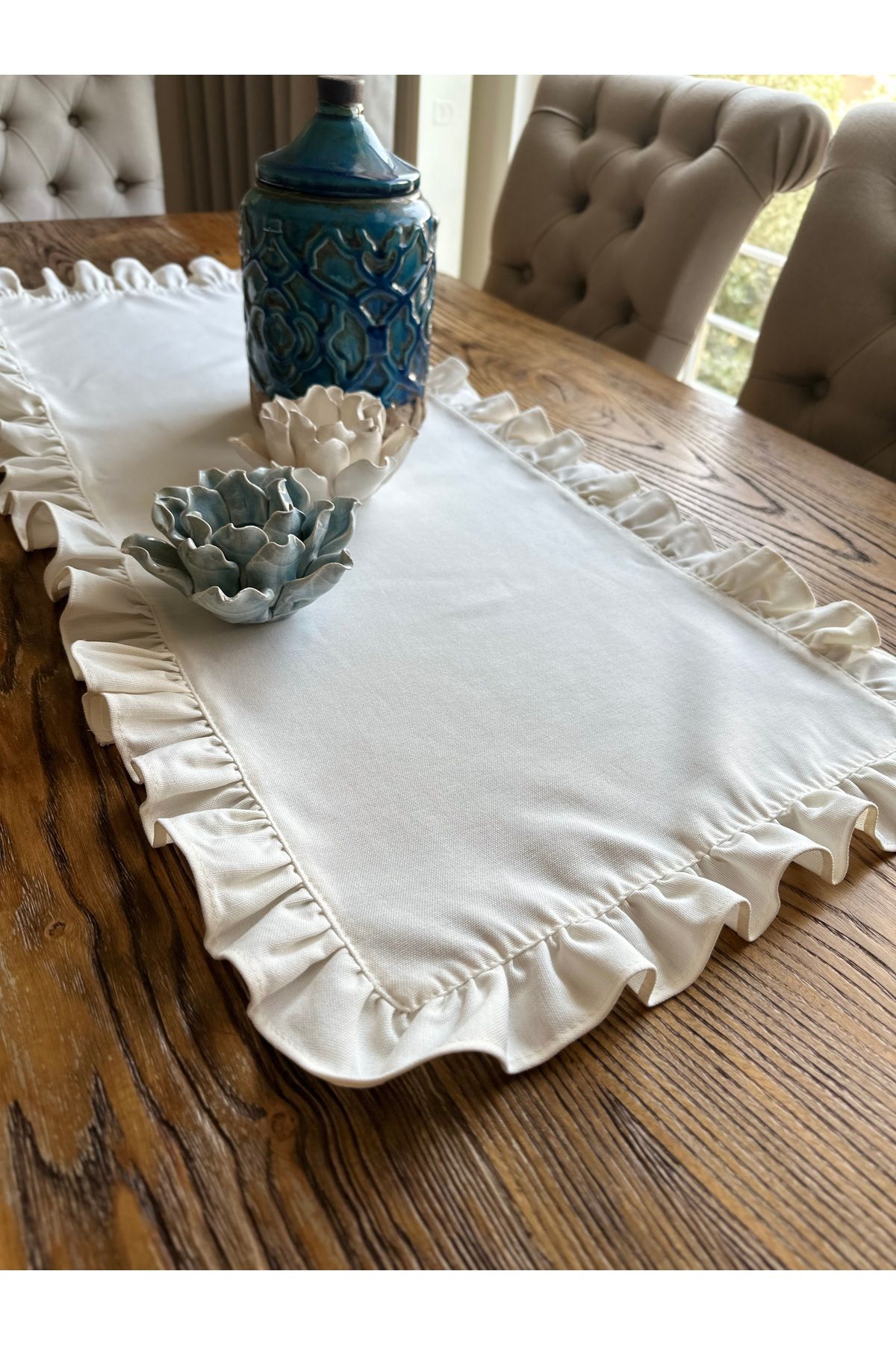 Keten Dokulu Dertsiz Vintage Tam Fırfırlı Ekru Runner