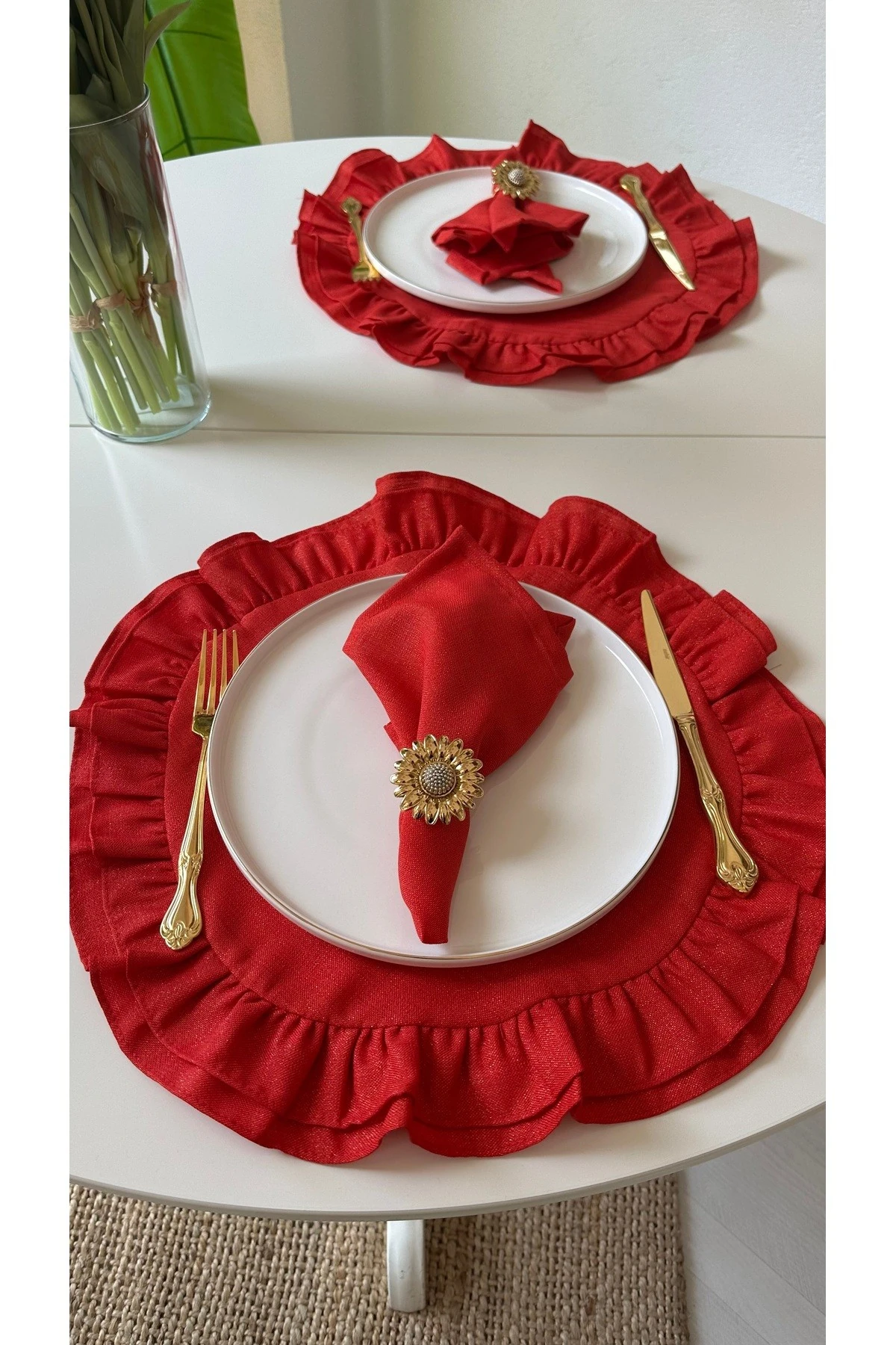 2 li Simli Kırmızı Fırfırlı Yuvarlak Amerikan Servis