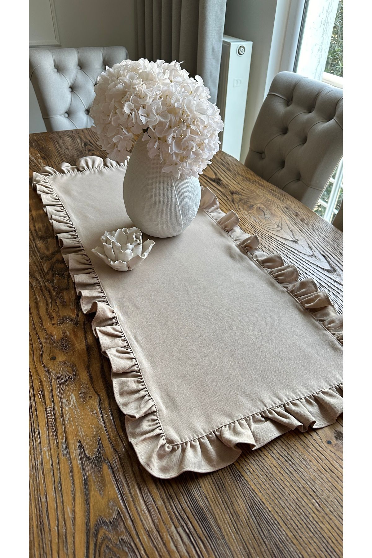 Keten Dokulu Dertsiz Leke Tutmaz Vintage Tam Fırfırlı Bej Runner