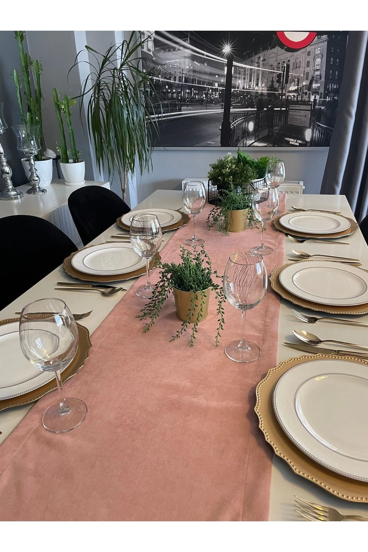 Kadife Dokulu Dertsiz Pembe Runner