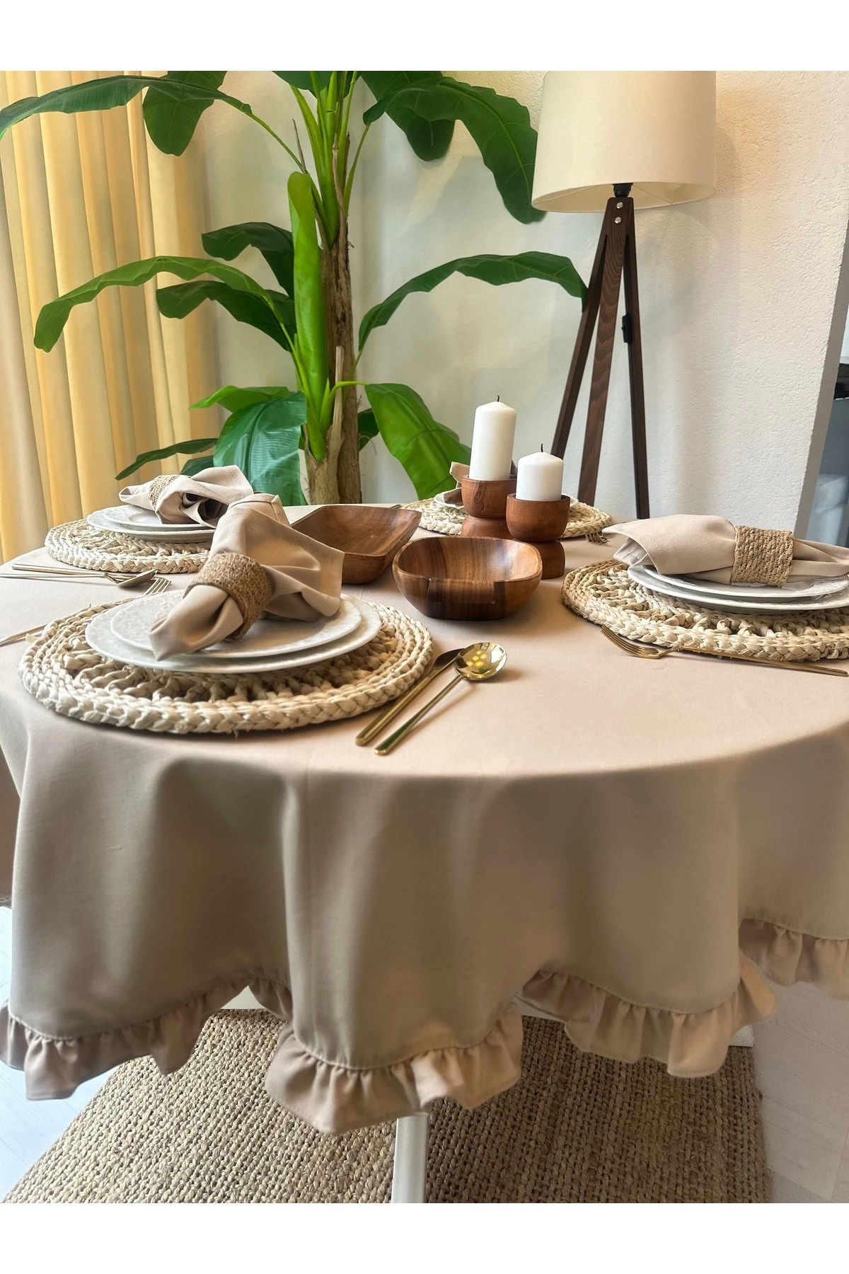 Vintage  Pamuklu Kumaş Fırfırlı Yuvarlak Masa Örtüsü