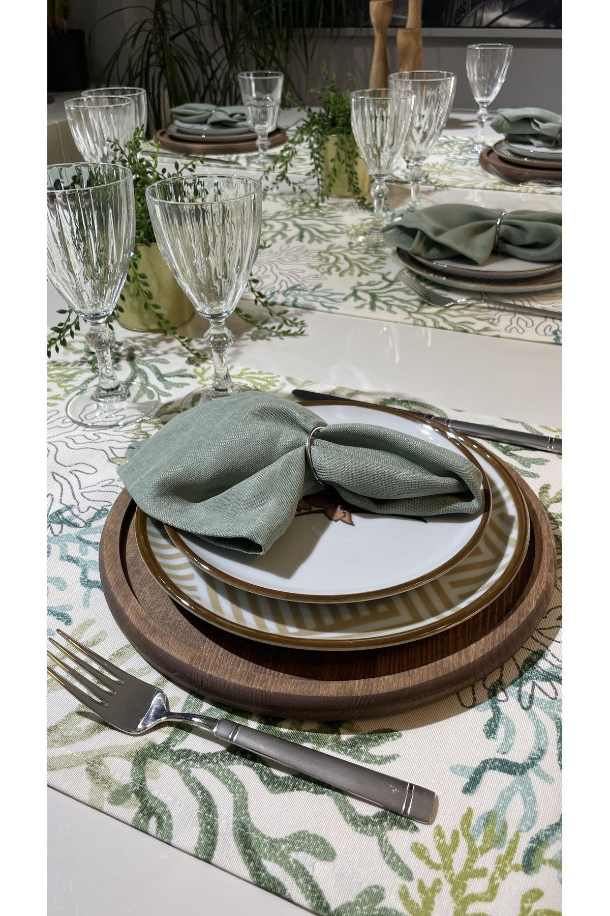 Yeşil, Ekru Dertsiz Mercan Desenli Runner