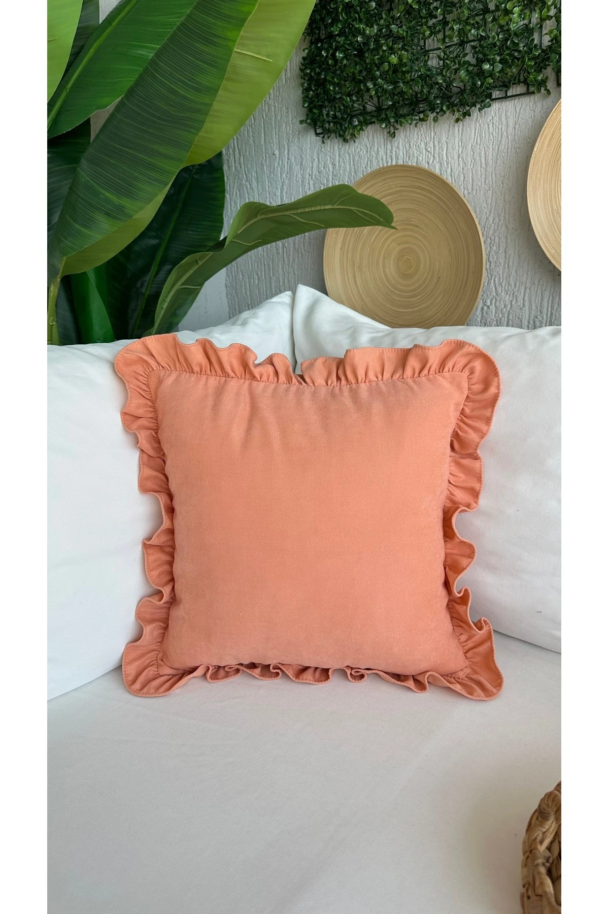 Somon Rengi Vintage Fırfırlı Kırlent Kılıfı 1 Ad