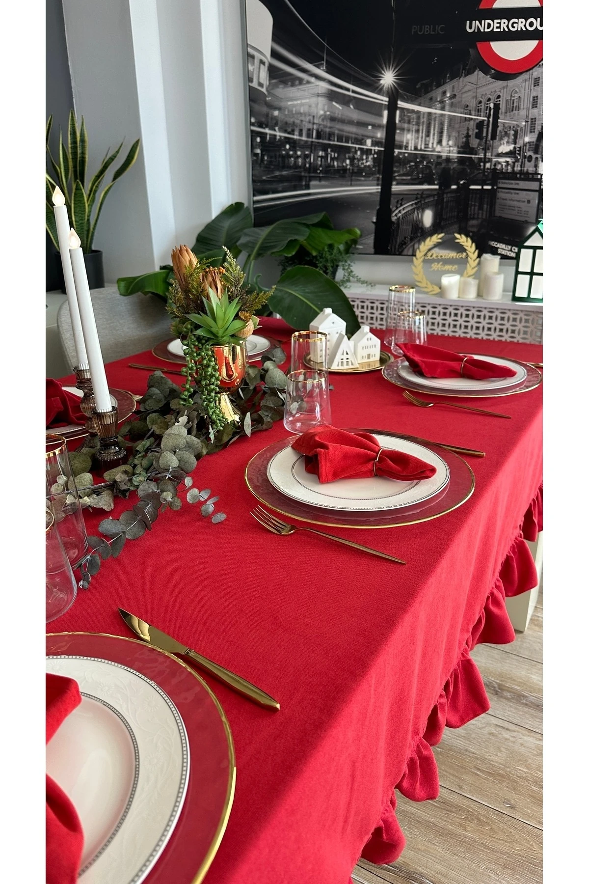 Kadife Dokulu Dertsiz Vintage Fırfırlı Masa Örtüsü