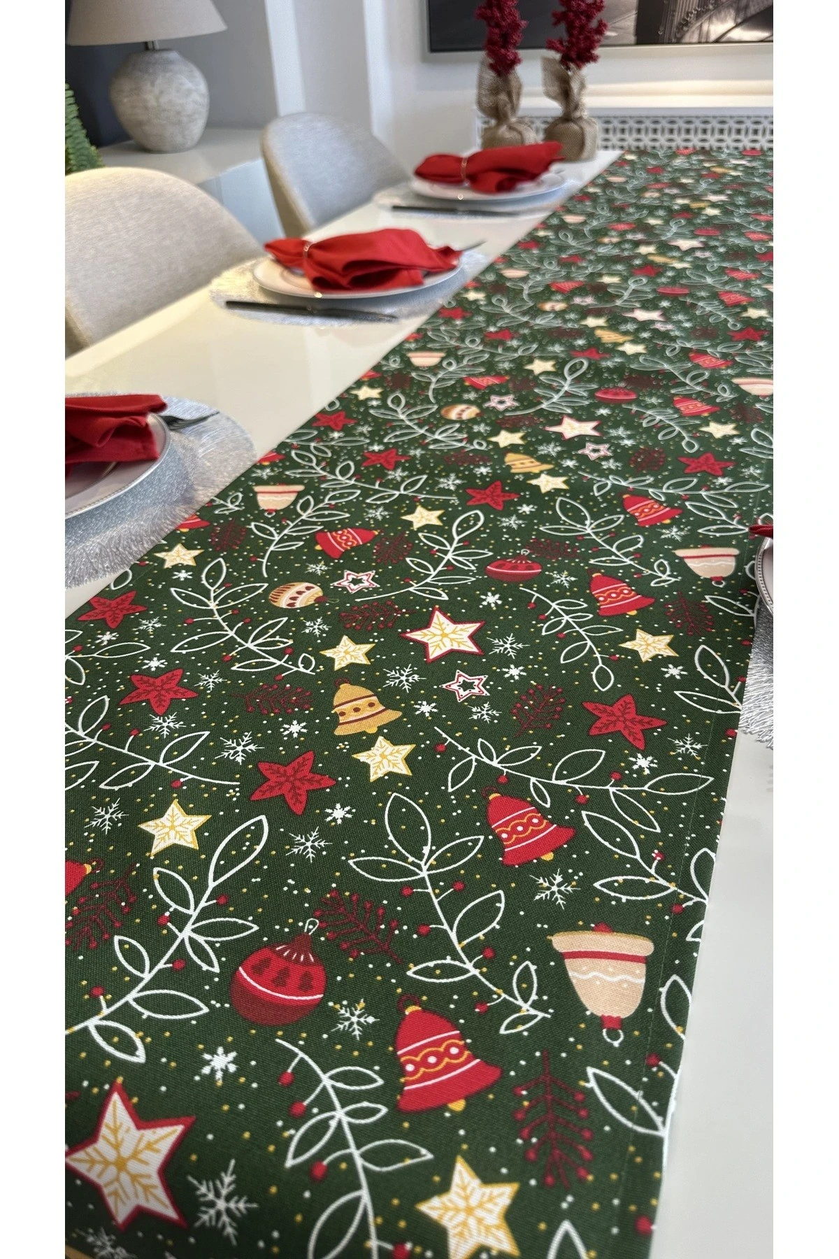 Yeni Yıl Temalı Yeşil Kırmızı Yılbaşı Runner (PEÇETE DAHİL DEĞİL)
