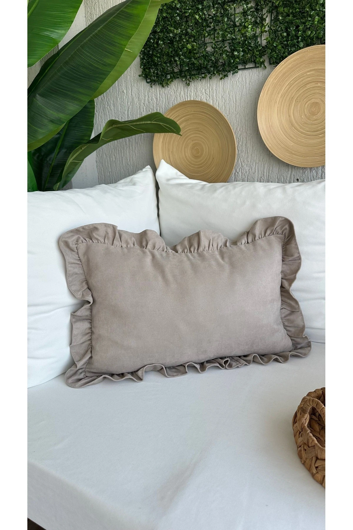 Kadife Doku Vintage Fırfırlı Kırlent Kılıfları 1