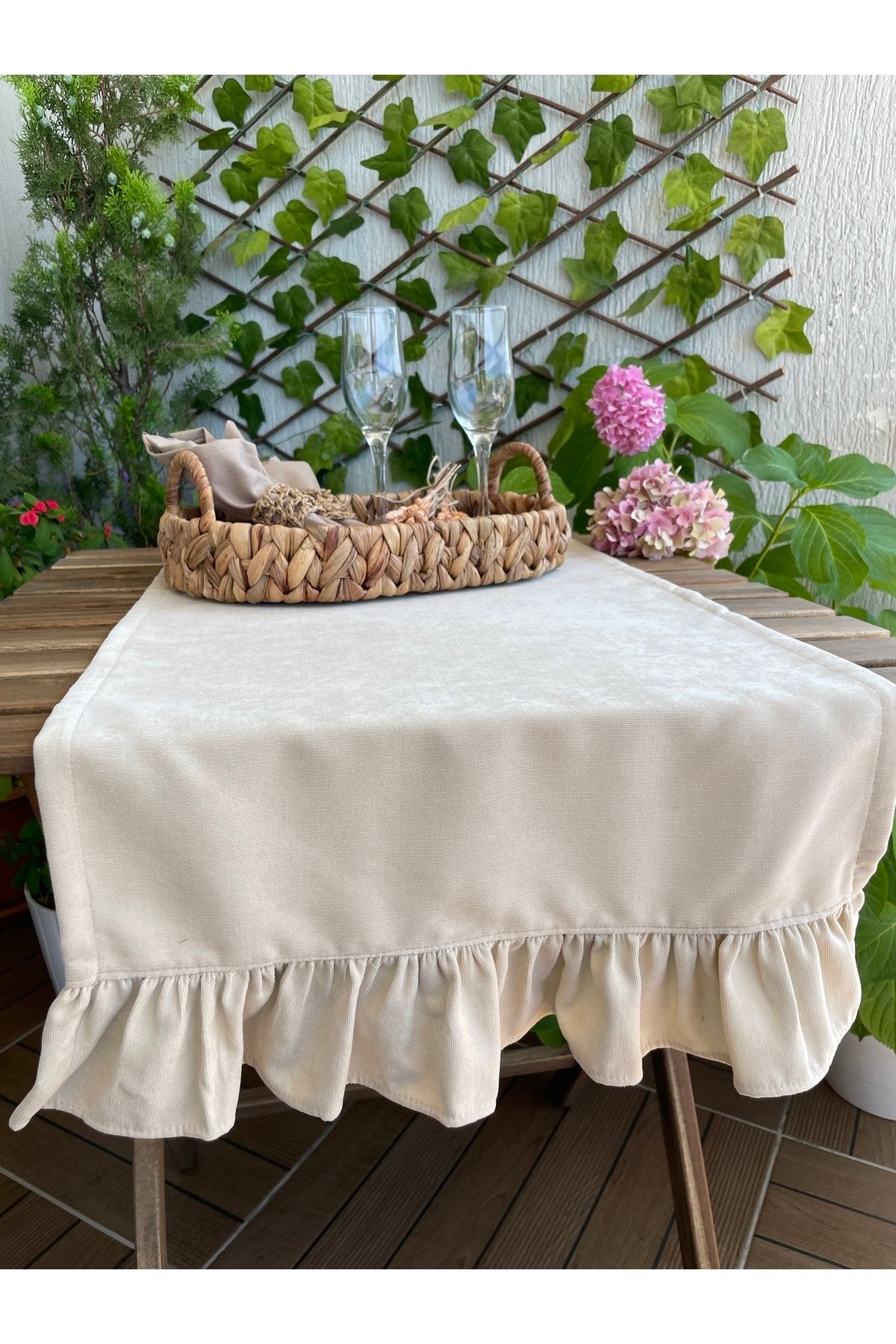 Kadife Dokulu Fırfırlı Vintage Runner Vanilya