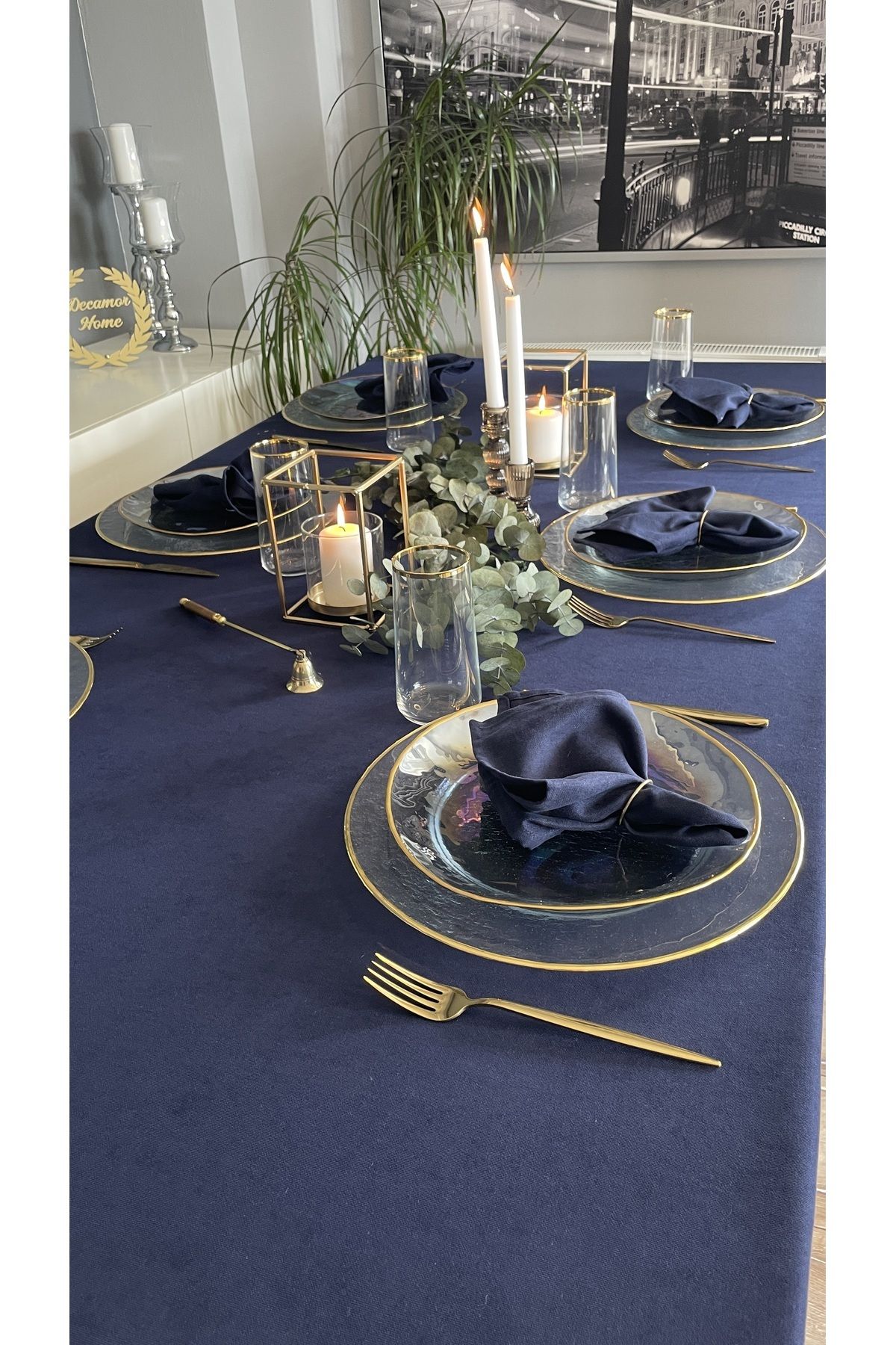 Soft Kadife Dokulu Lacivert Dertsiz Masa Örtüsü