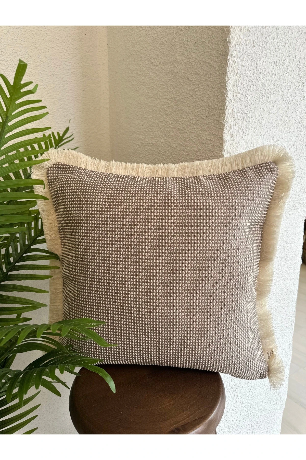 Rose Simli Vizon Püsküllü Kırlent Kılıfı