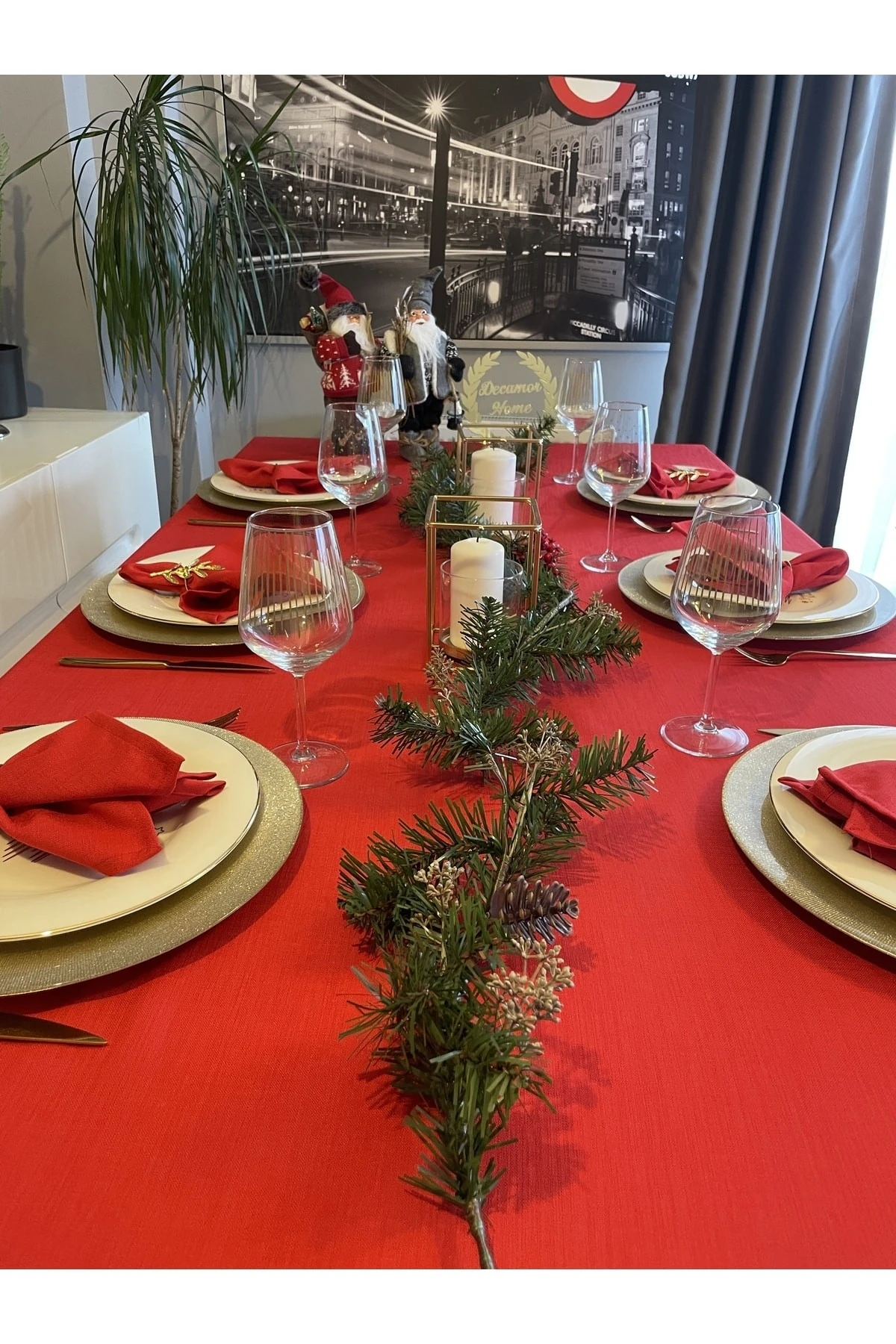 Keten Dokulu Kırmızı Masa Örtüsü Yılbaşı Masası