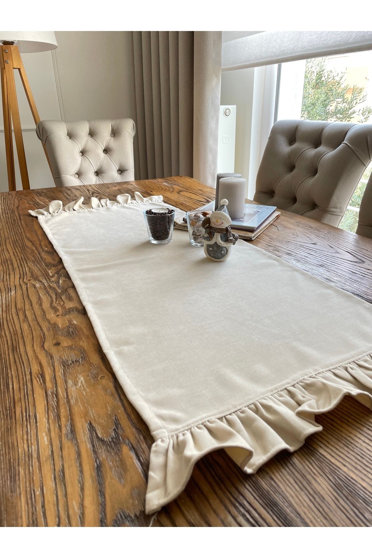 Kadife Dokulu Fırfırlı Vintage Runner Vanilya