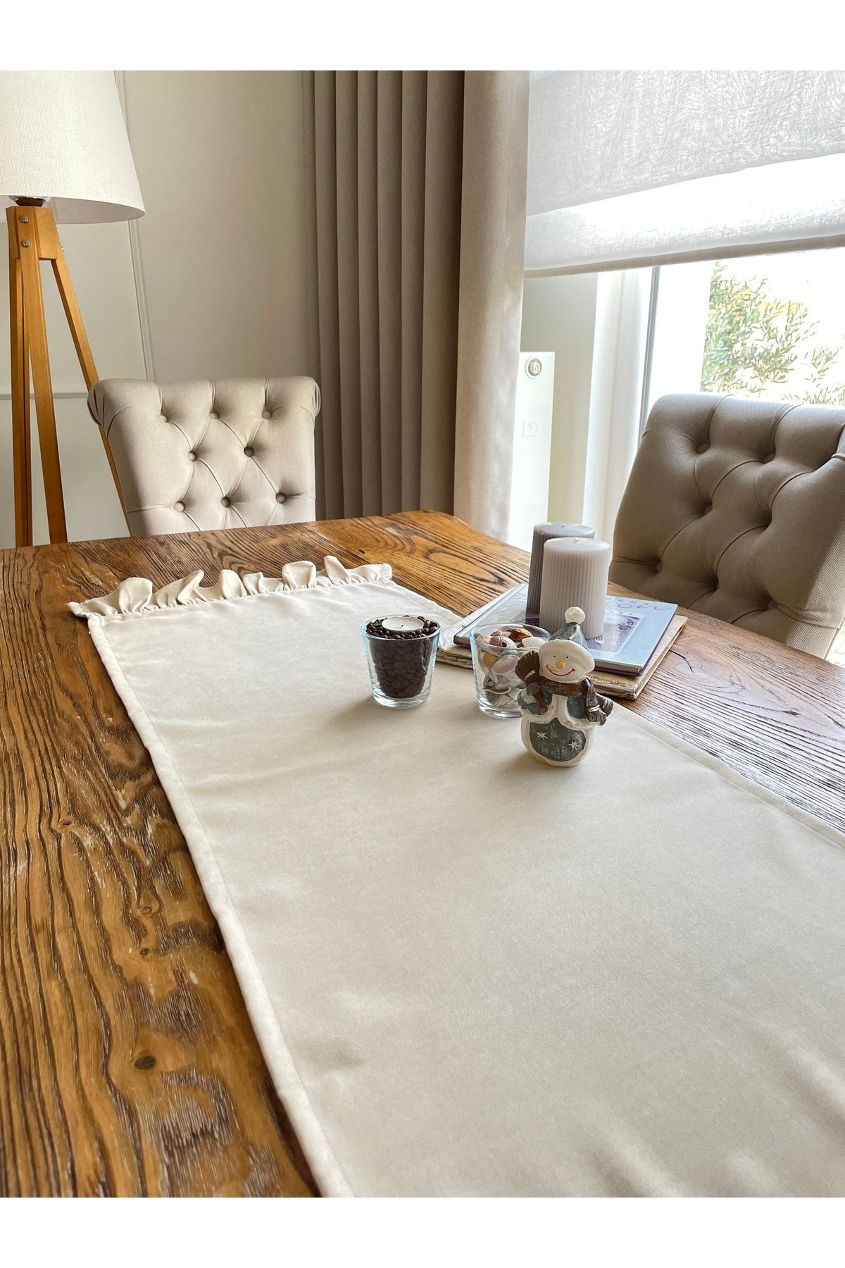 Kadife Dokulu Fırfırlı Vintage Runner Vanilya