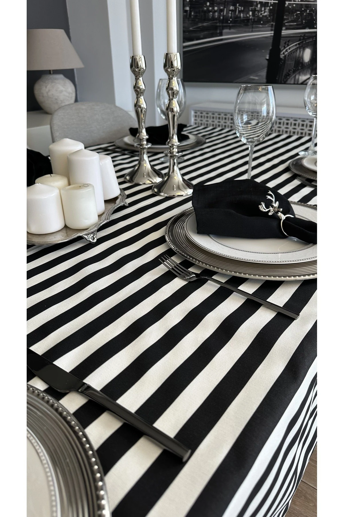 Leke Tutmaz Sıvı Geçirmez Siyah Beyaz Çizgili Dertsiz Masa Örtüsü