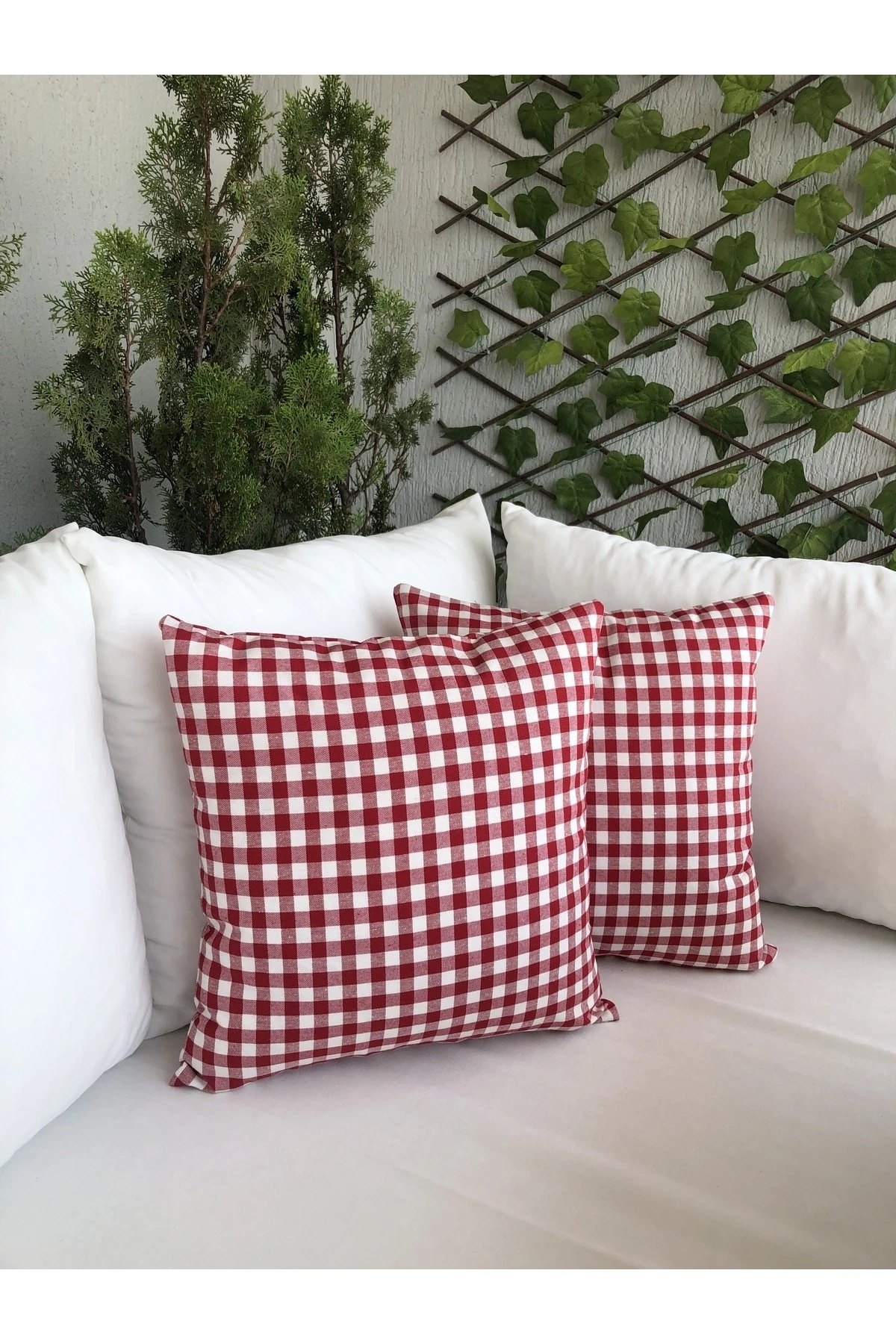 Pötikareli Kırmızı Kırlent Kılıfı 43 x 43 cm