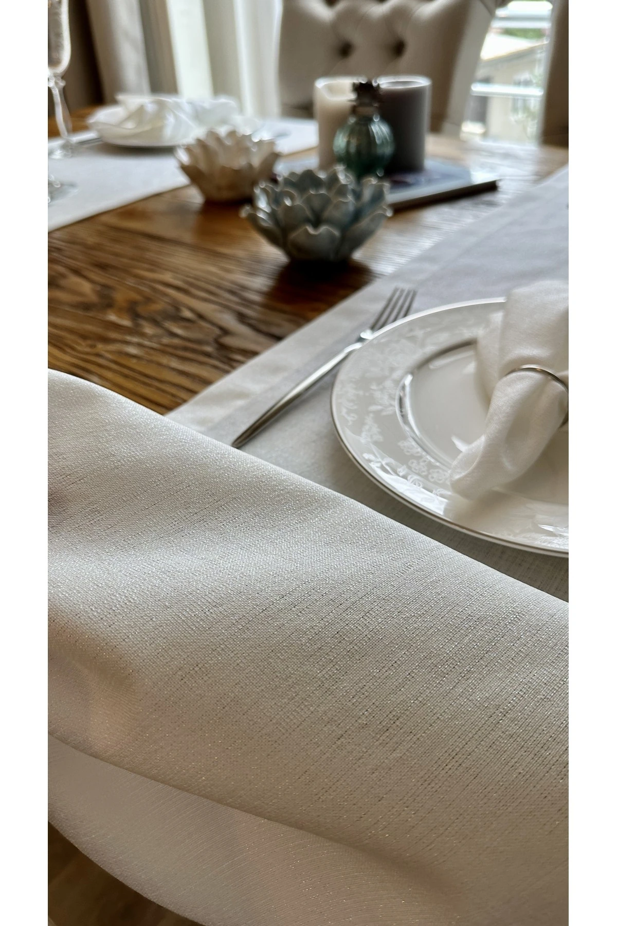 Keten Dokulu Sedef Simli Beyaz Kısa Runner