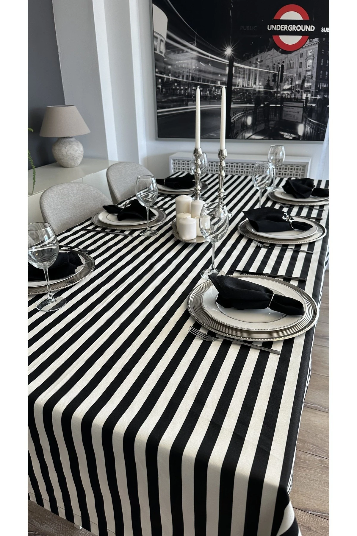 Leke Tutmaz Sıvı Geçirmez Siyah Beyaz Çizgili Dertsiz Masa Örtüsü