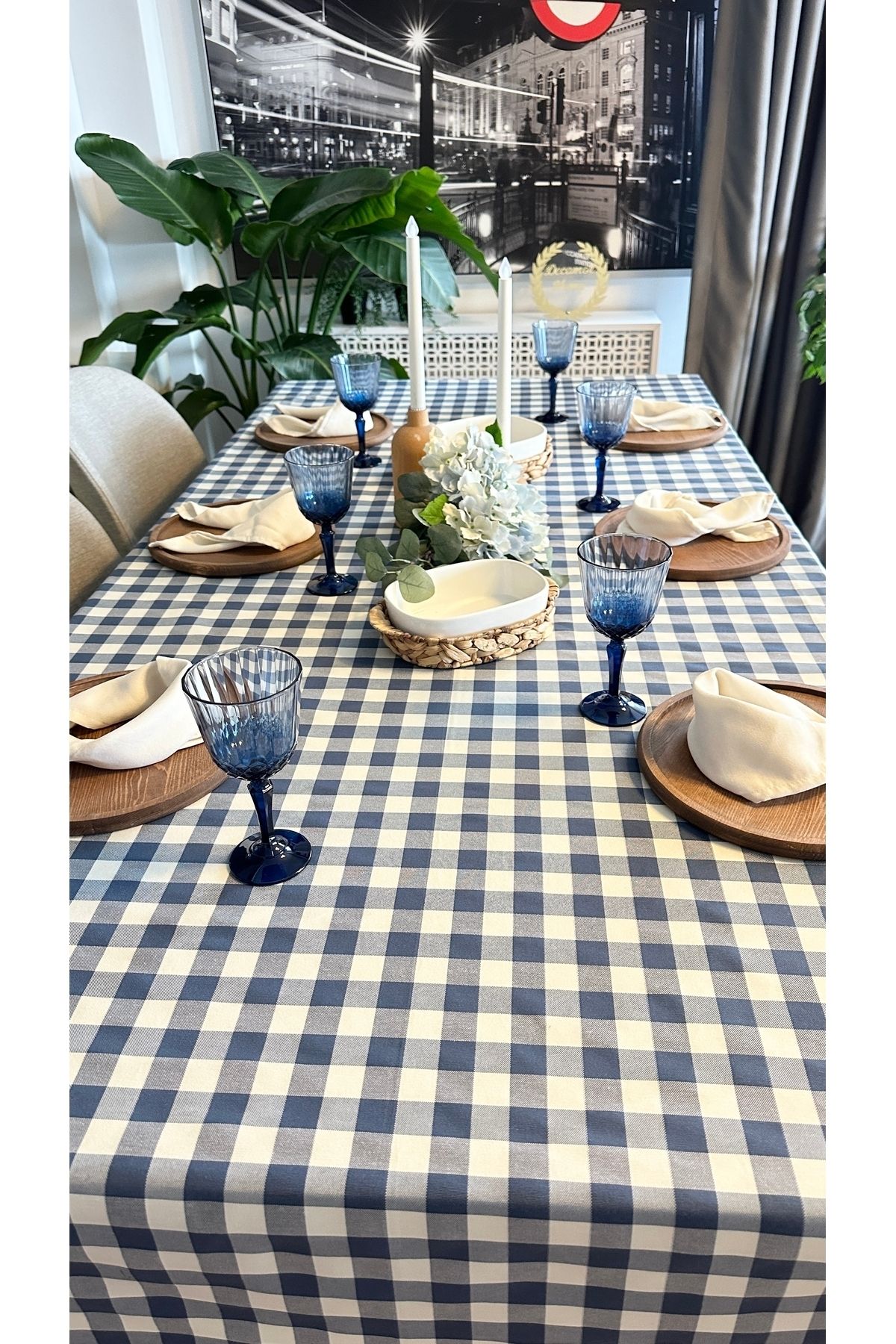 Kareli Mavi Beyaz Keten Dertsiz Masa Örtüsü