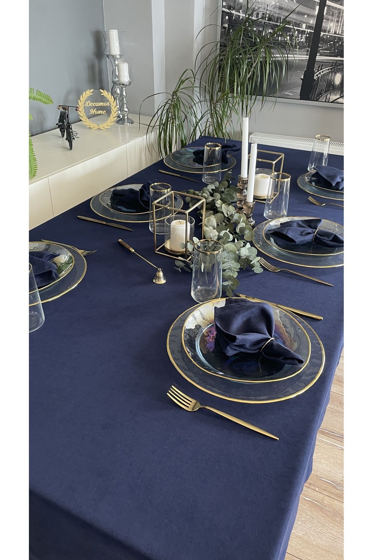 Soft Kadife Dokulu Lacivert Dertsiz Masa Örtüsü