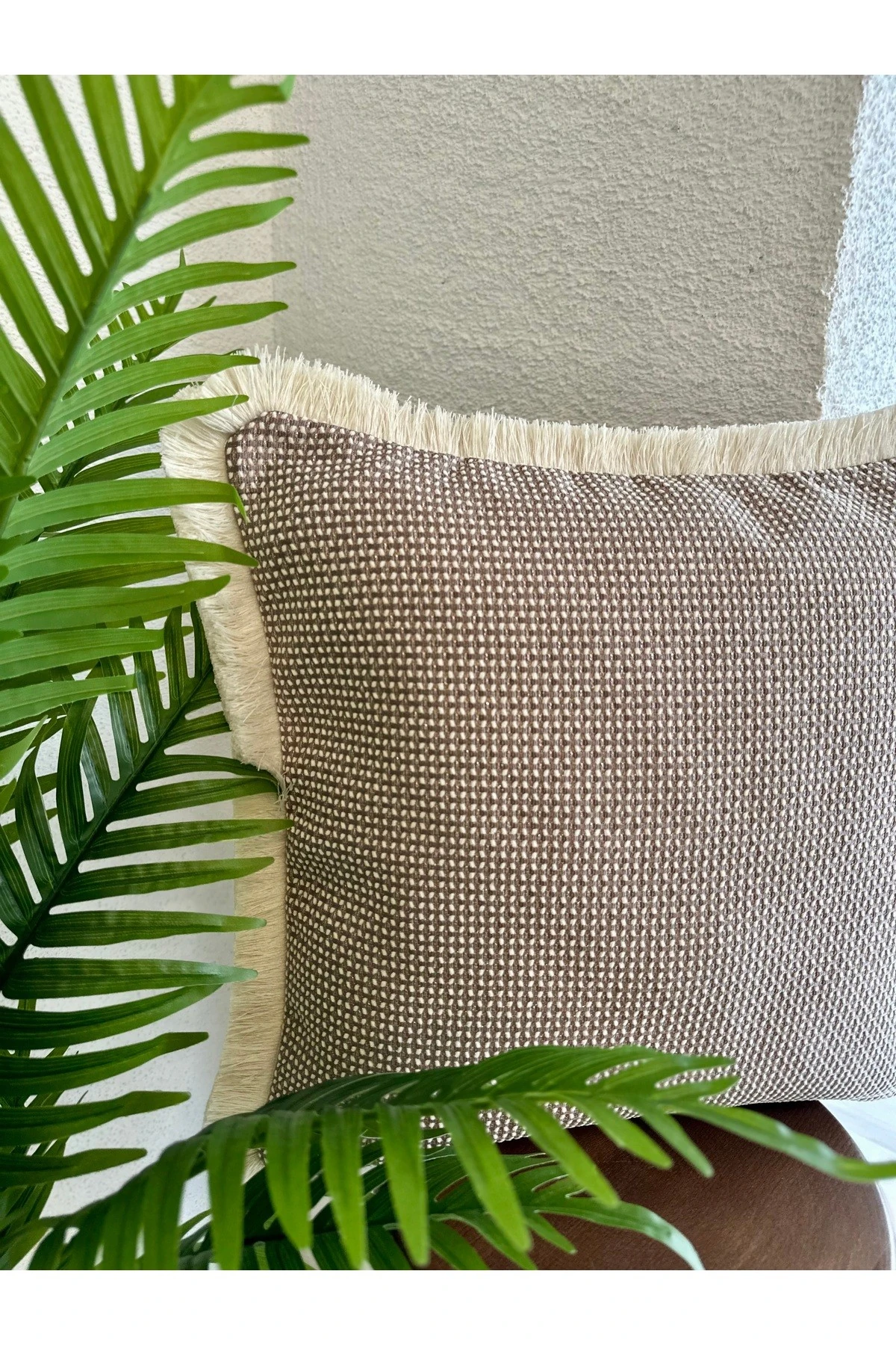 Rose Simli Vizon Püsküllü Kırlent Kılıfı