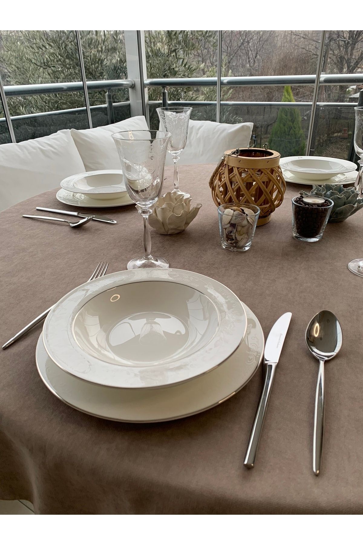 Kadife Dokulu Dertsiz Yuvarlak Leke Tutmaz Masa Örtüsü