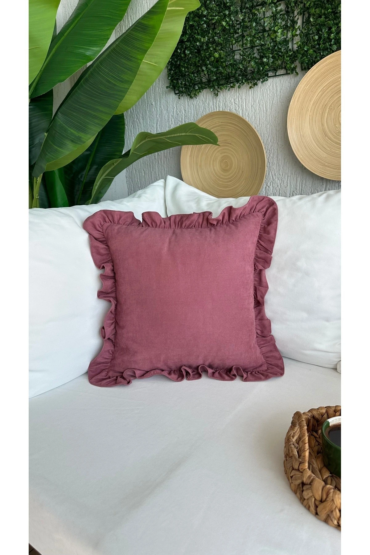 Kadife Doku Vintage Fırfırlı Gül Kurusu Renk Kırlent Kılıfı