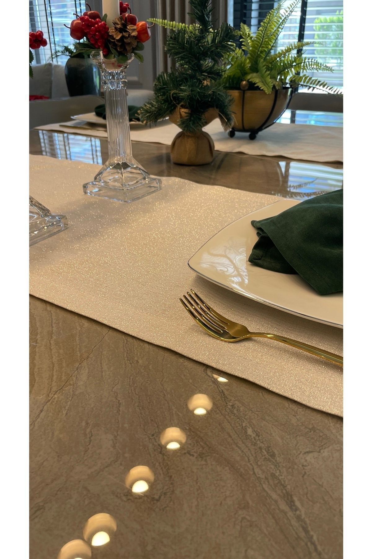 Dertsiz Gold Simli Ekru Runner