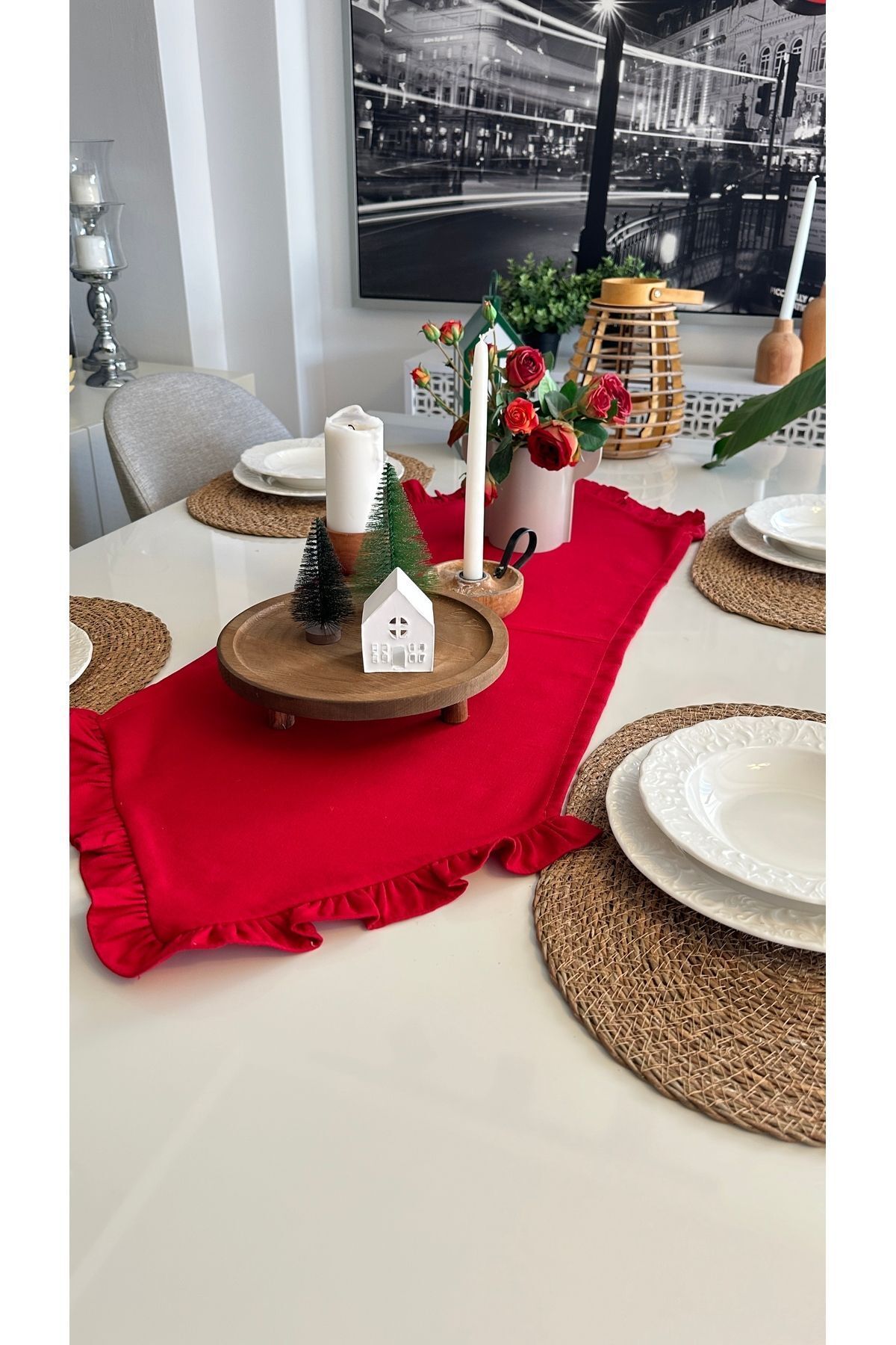 Vintage Köşe Fırfırlı Kırmızı Runner