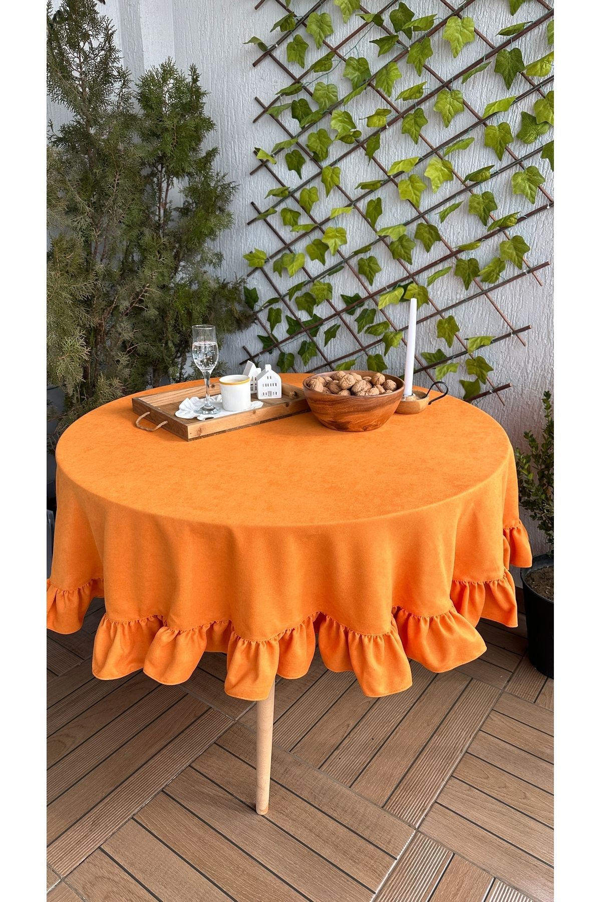 Soft Kumaş Turuncu Fırfırlı Vintage Yuvarlak Dertsiz Masa Örtüsü