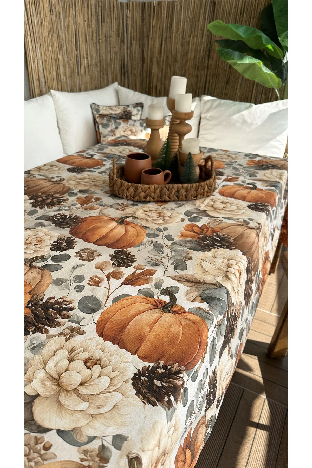 Leke Tutmaz Sıvı Geçirmez Bal Kabağı Desenli Ekru Masa Örtüsü