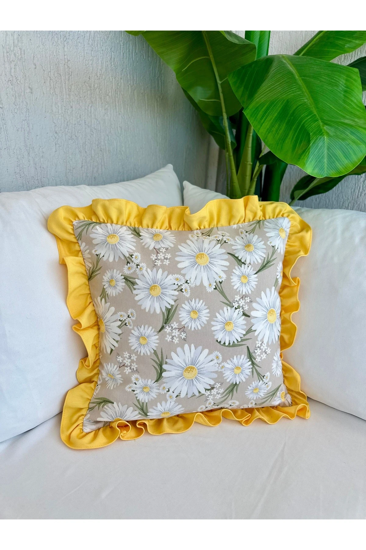 Retro Çiçek ve Ağaç Desenli Fırfırlı Kırlent Kılıfı