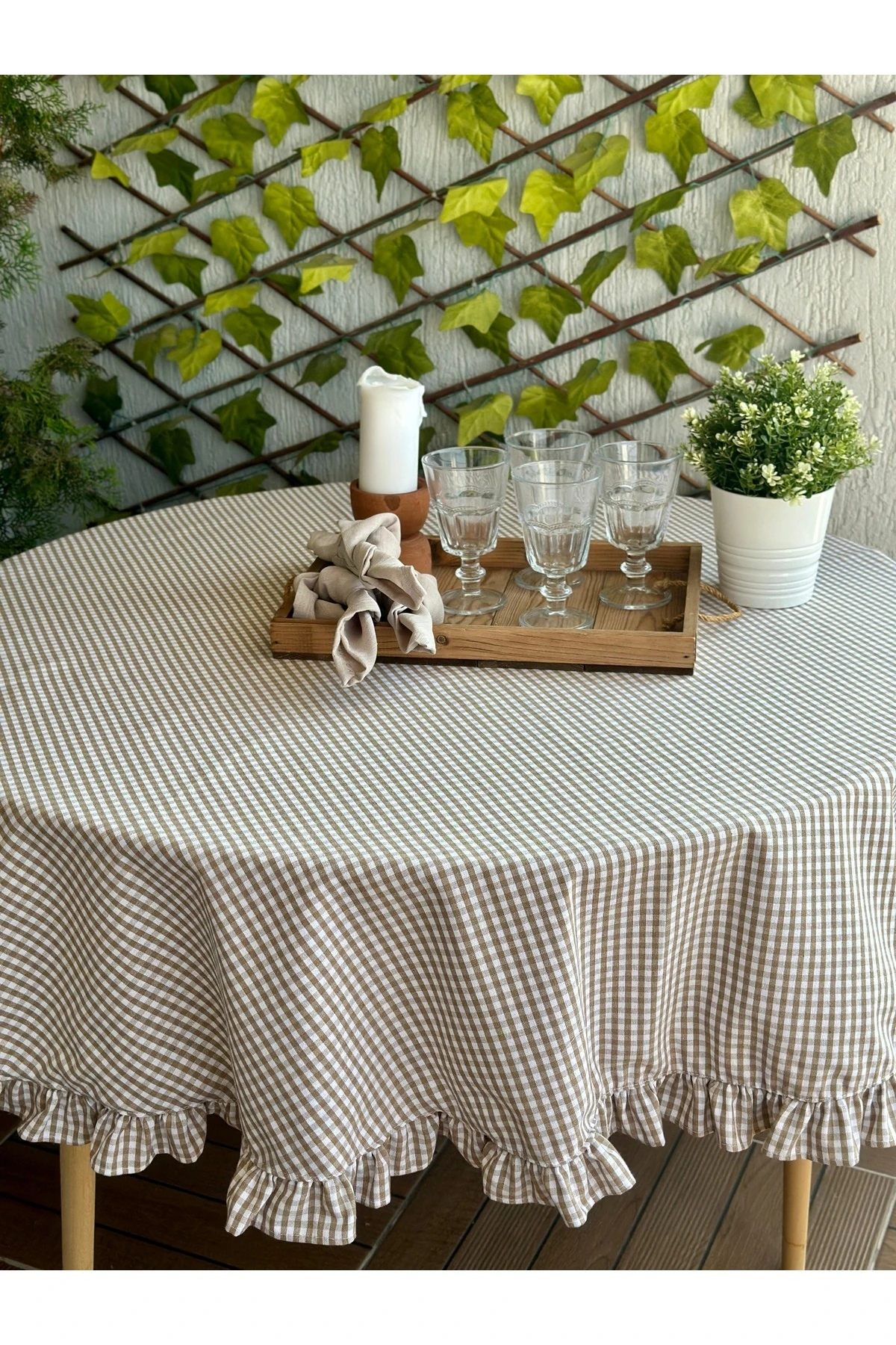 Mini Pötikare Fırfırlı Dertsiz Yuvarlak Masa Örtüsü