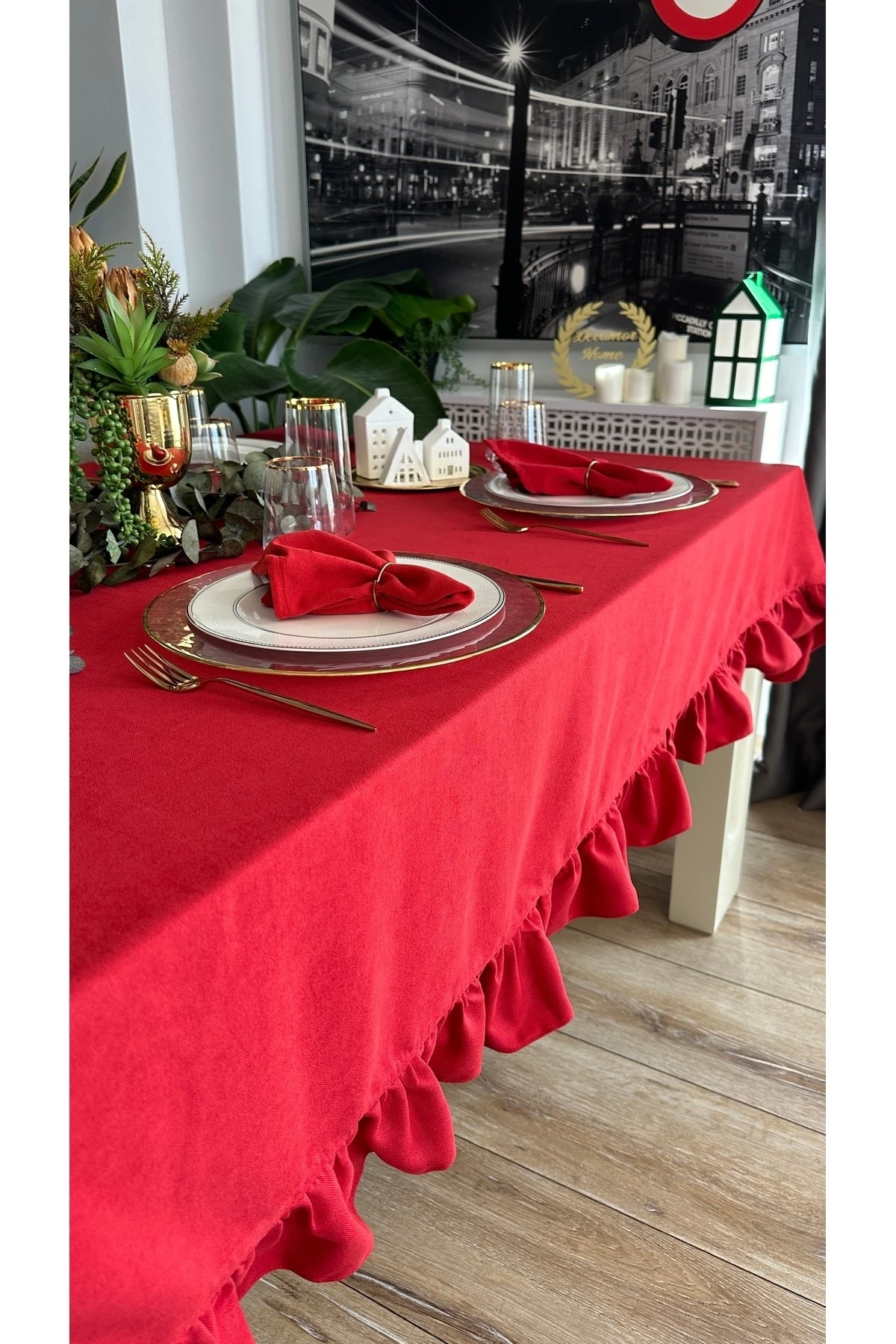 Kadife Dokulu Dertsiz Vintage Fırfırlı Masa Örtüsü