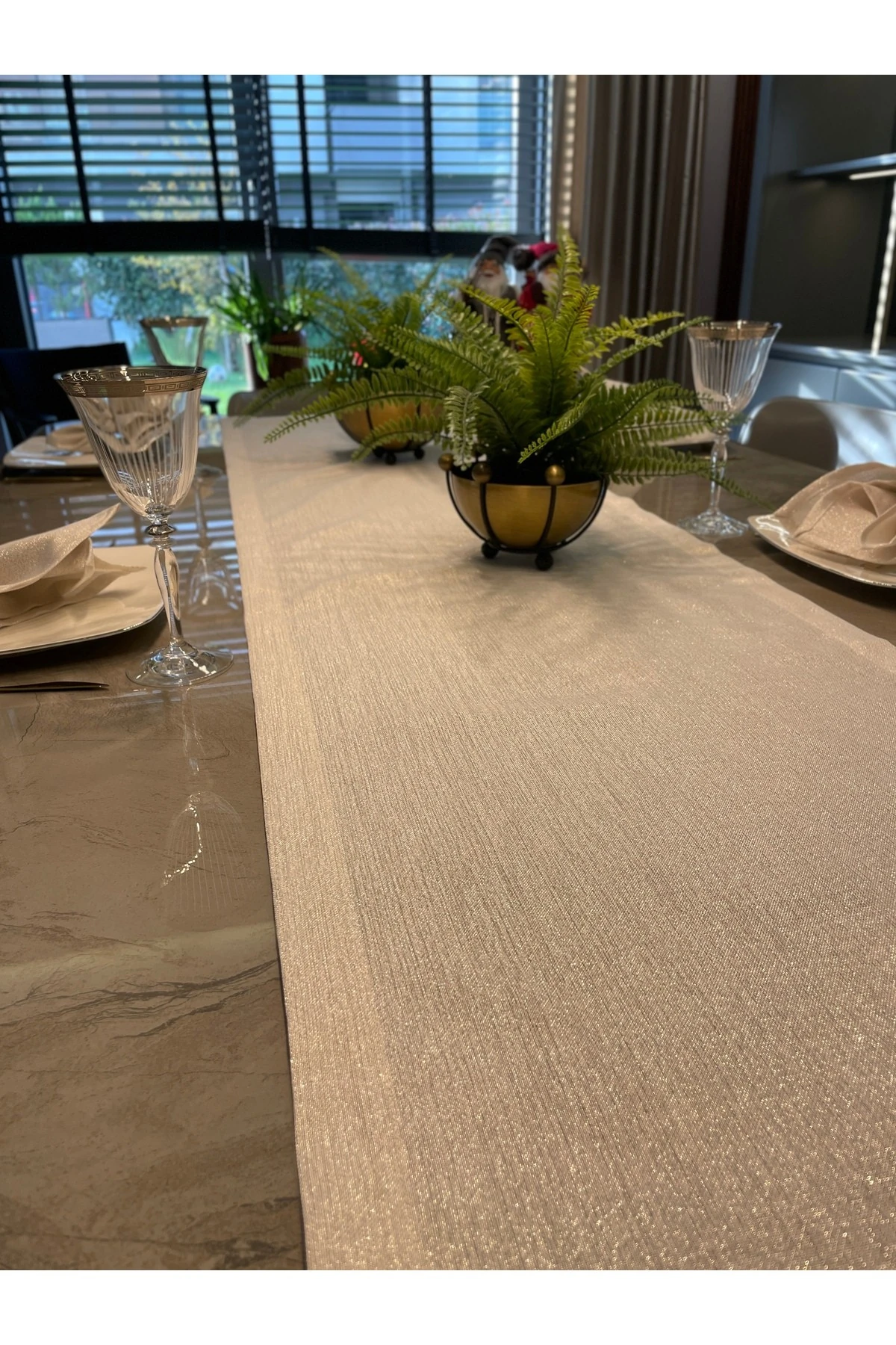 Gold Simli Ekru Uzun Runner Gold Simli Masa Örtüsü