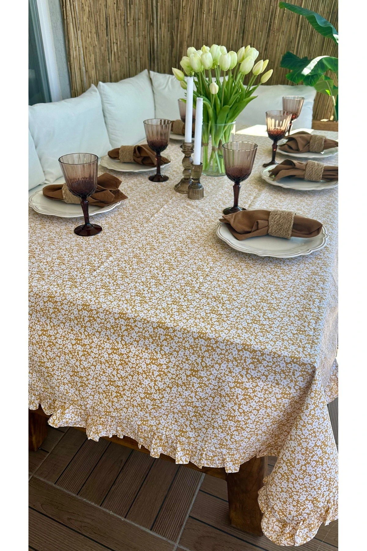 Sarı Mini Çiçekli Fırfırlı Masa Örtüsi