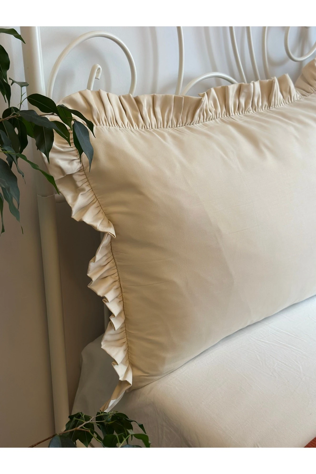2 li Vanilya Açık Bej Pamuk Saten Fırfırlı Yastık Kılıfı