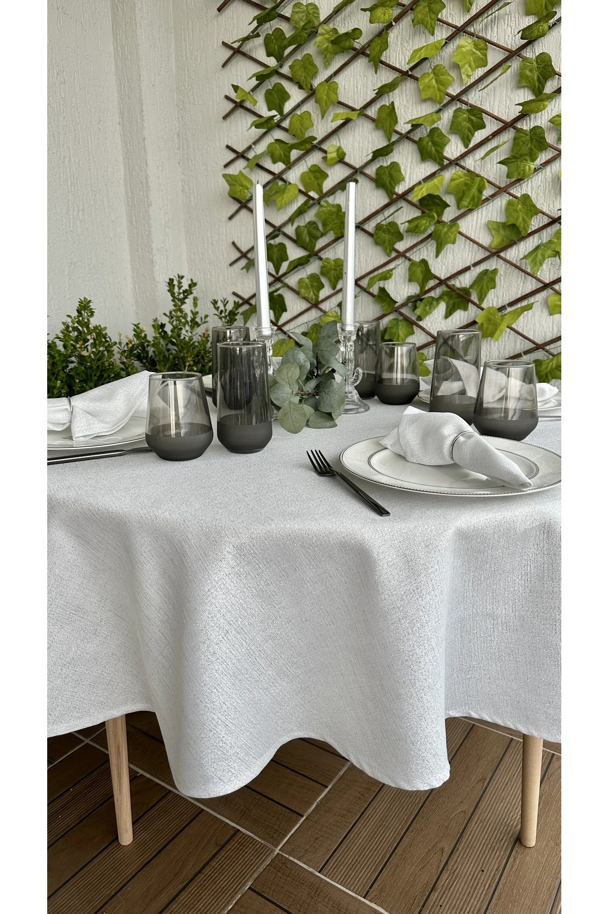 Keten Dokulu Simli Yuvarlak Masa Örtüsü - 4