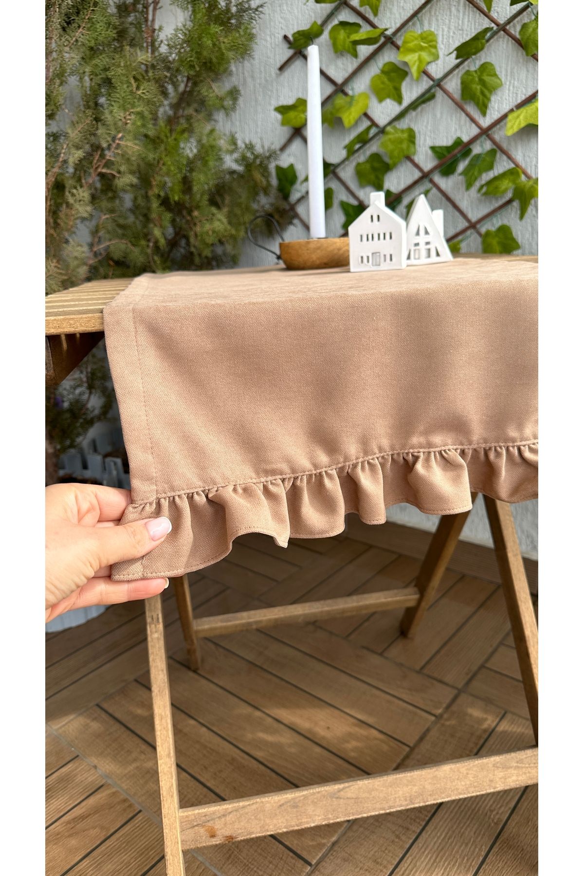 Kahverengi Fırfırlı Vintage Runner