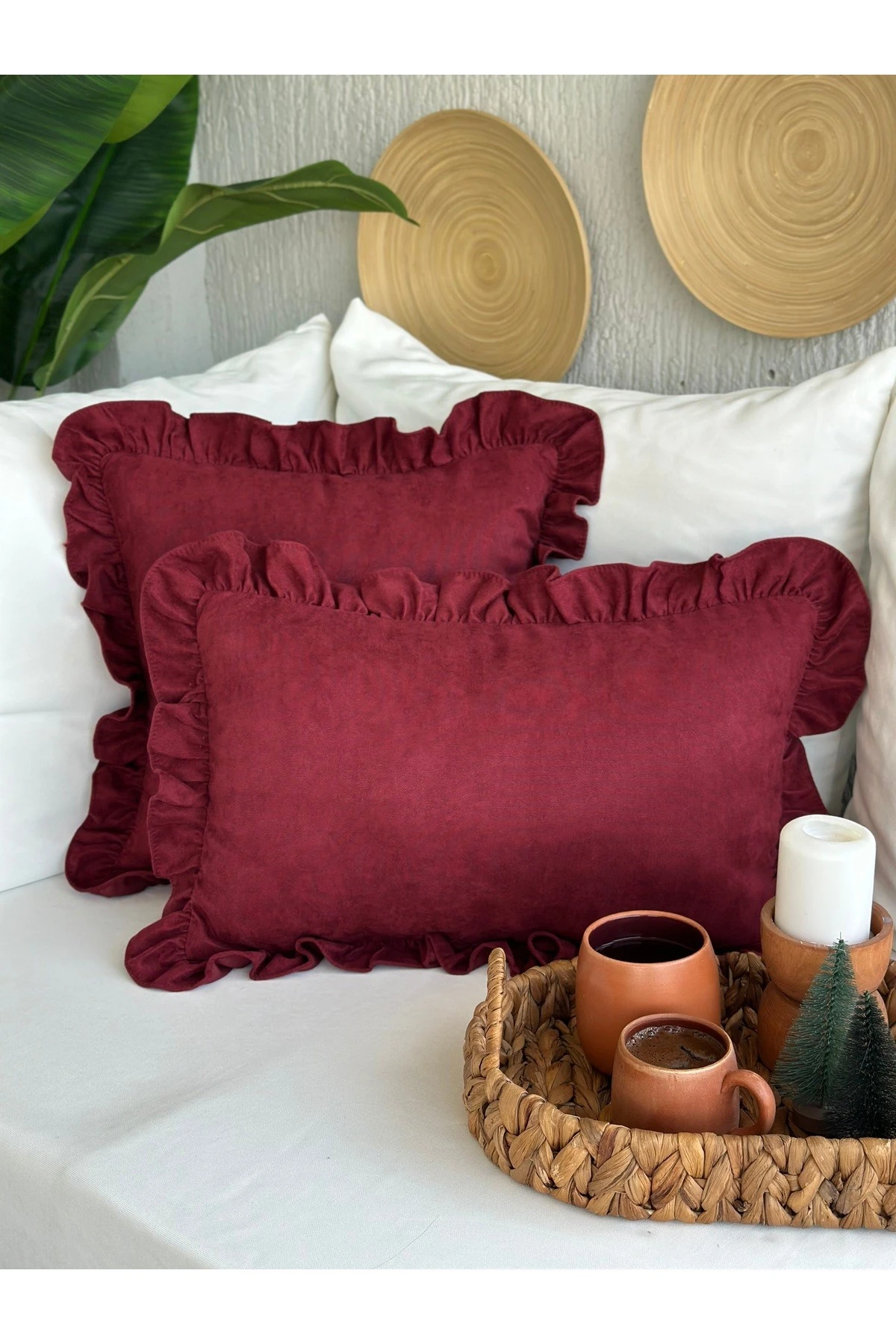 Kadife Doku Vintage Fırfırlı Bordo Rengi Kırlent Kılıfı