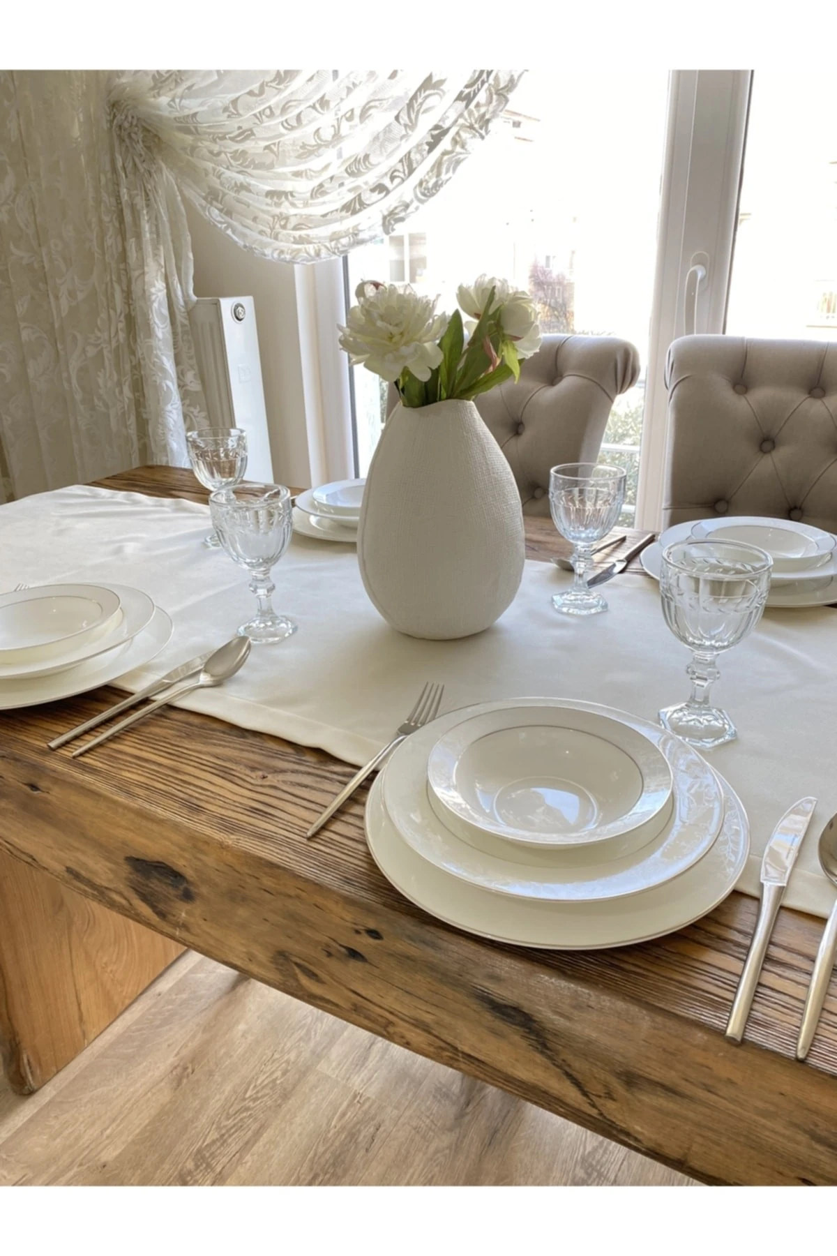 Kadife Dokulu Dertsiz Ekru Runner