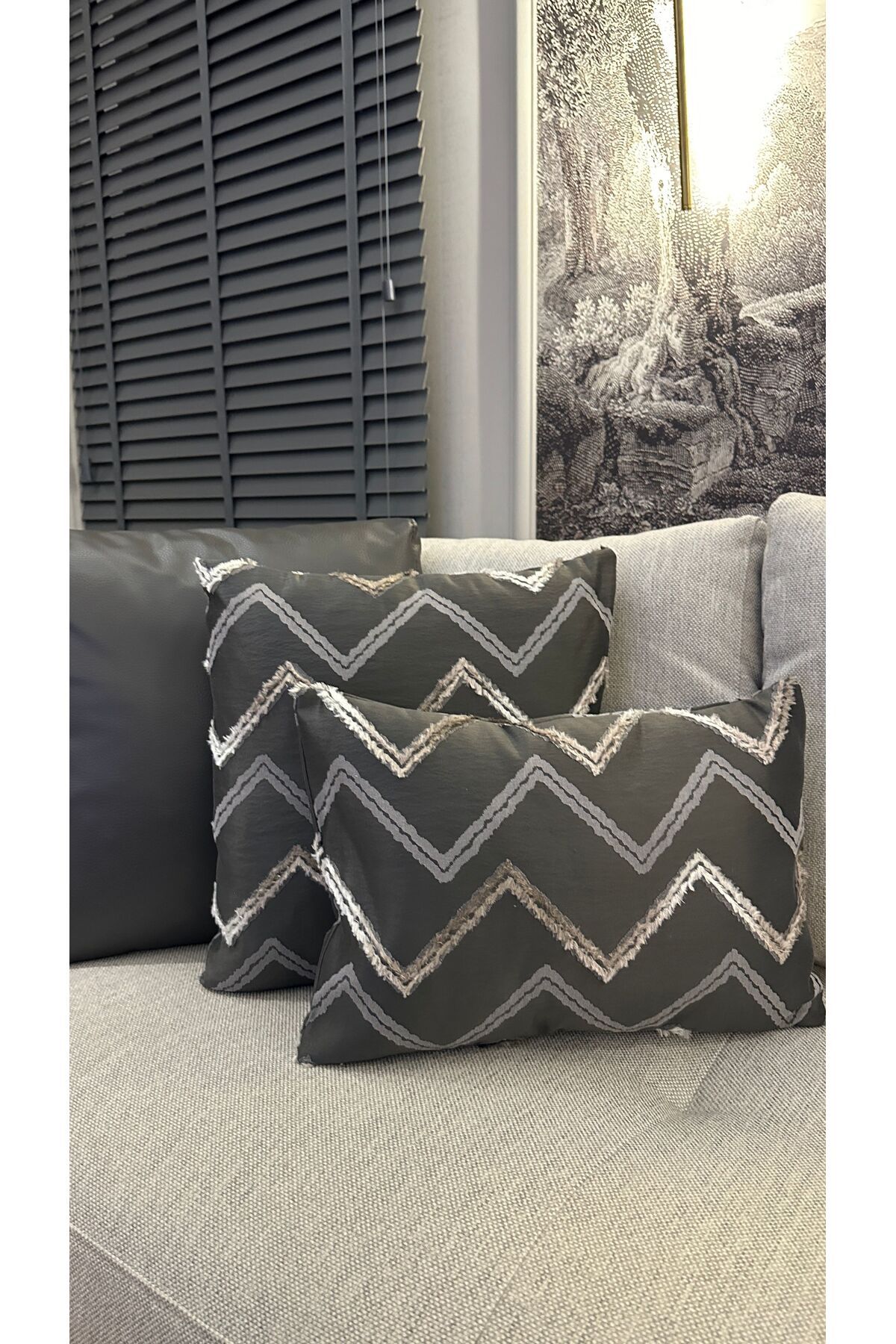 Ria Füme Gri Zikzak Püskül Detaylı Kırlent Kılıfı