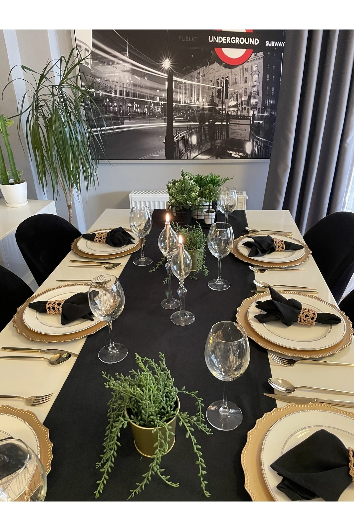 Kadife Dokulu Dertsiz Uzun Siyah Runner